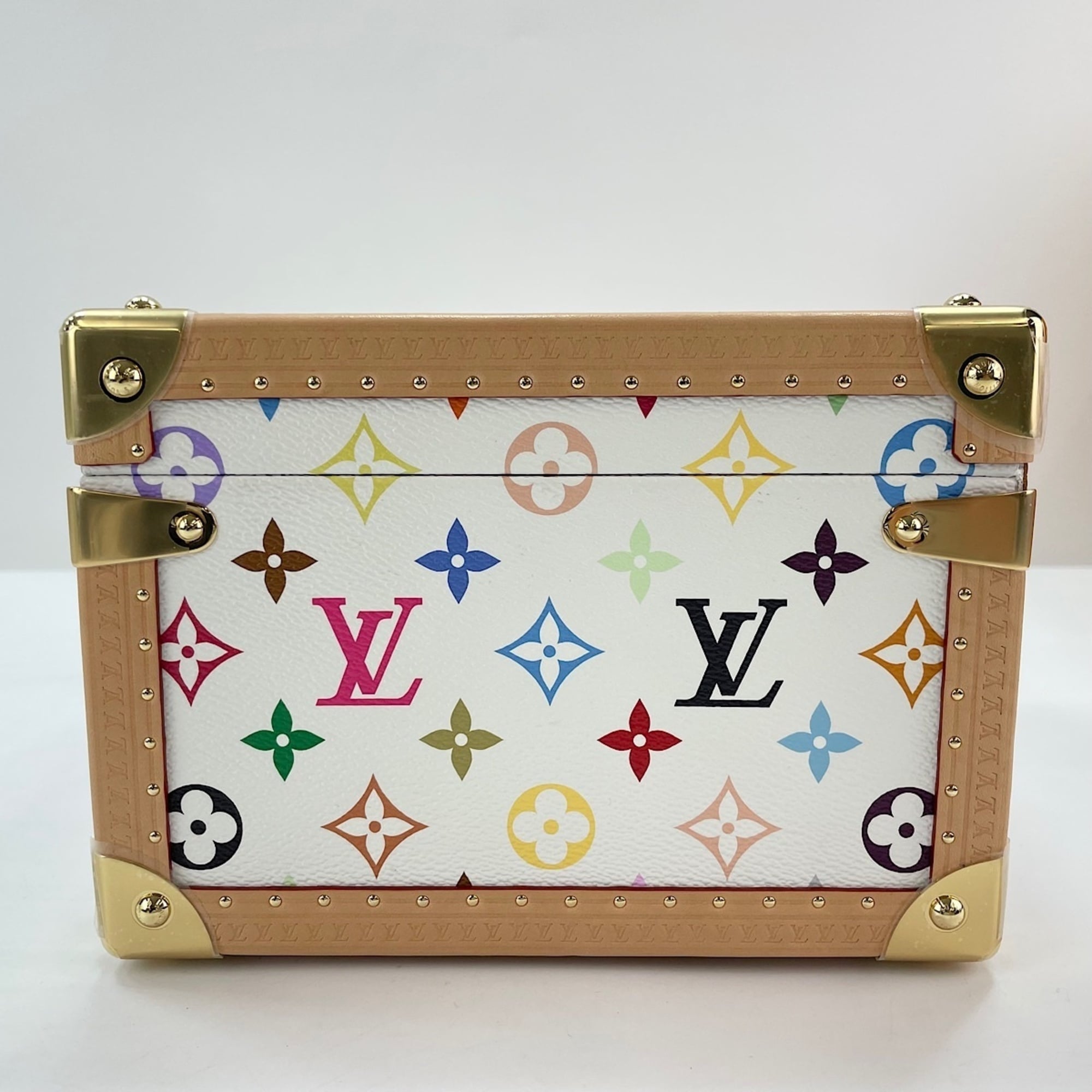 Louis Vuitton White (Pre-Owned)