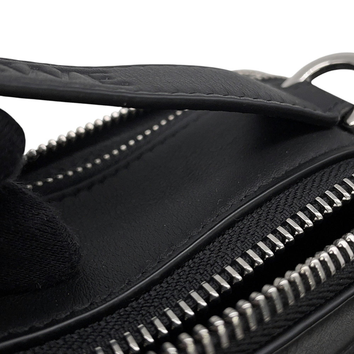 Loewe Black Leather Shoulder Bag Sling Bag (Pre-Owned)