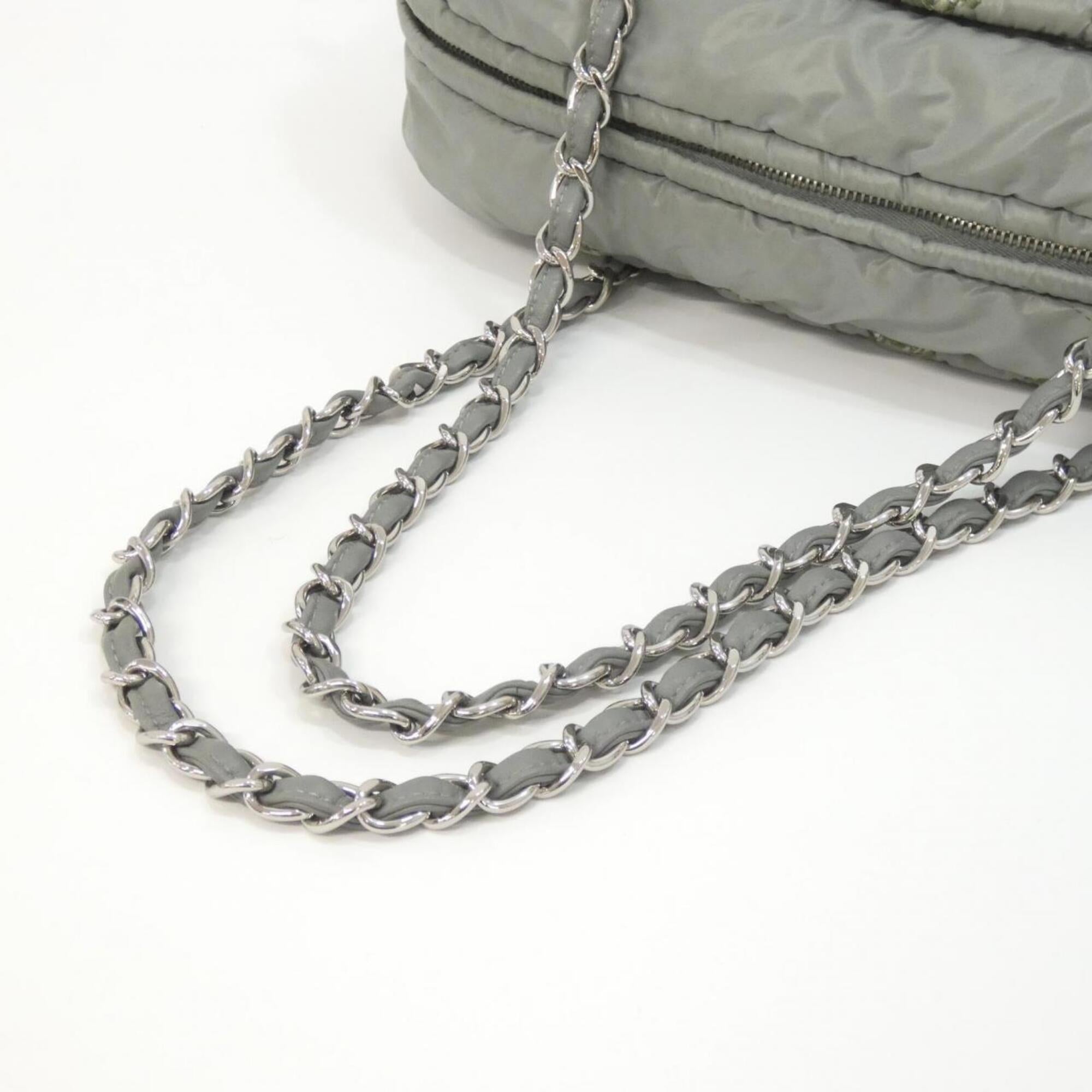 Chanel Gray Nylon Shoulder Bag (Pre-Owned)
