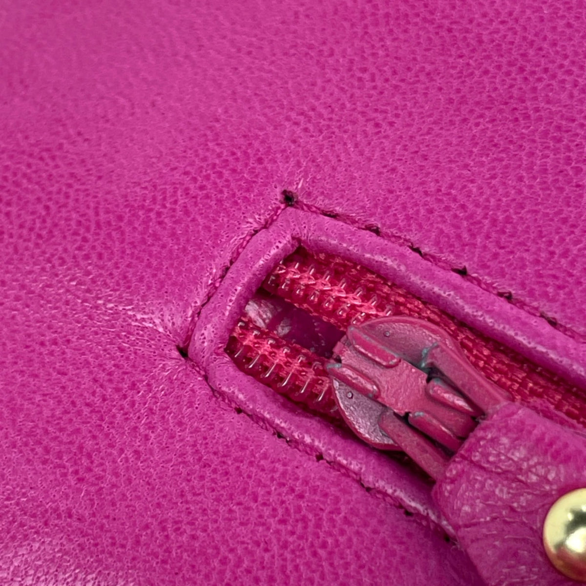 Chanel Pink Satin Leather Shoulder Bag (Pre-Owned)