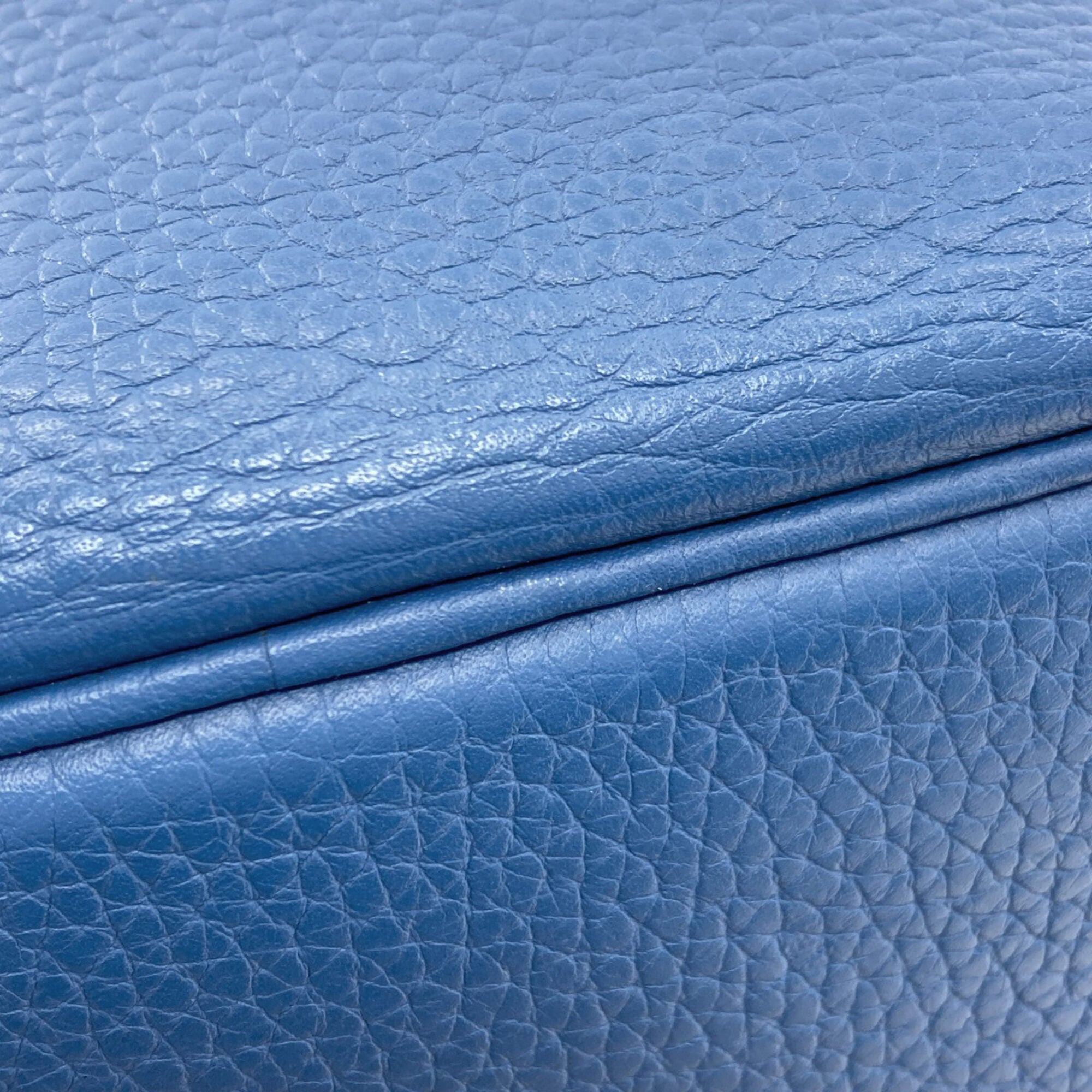 Hermes Blue Handbag (Pre-Owned)