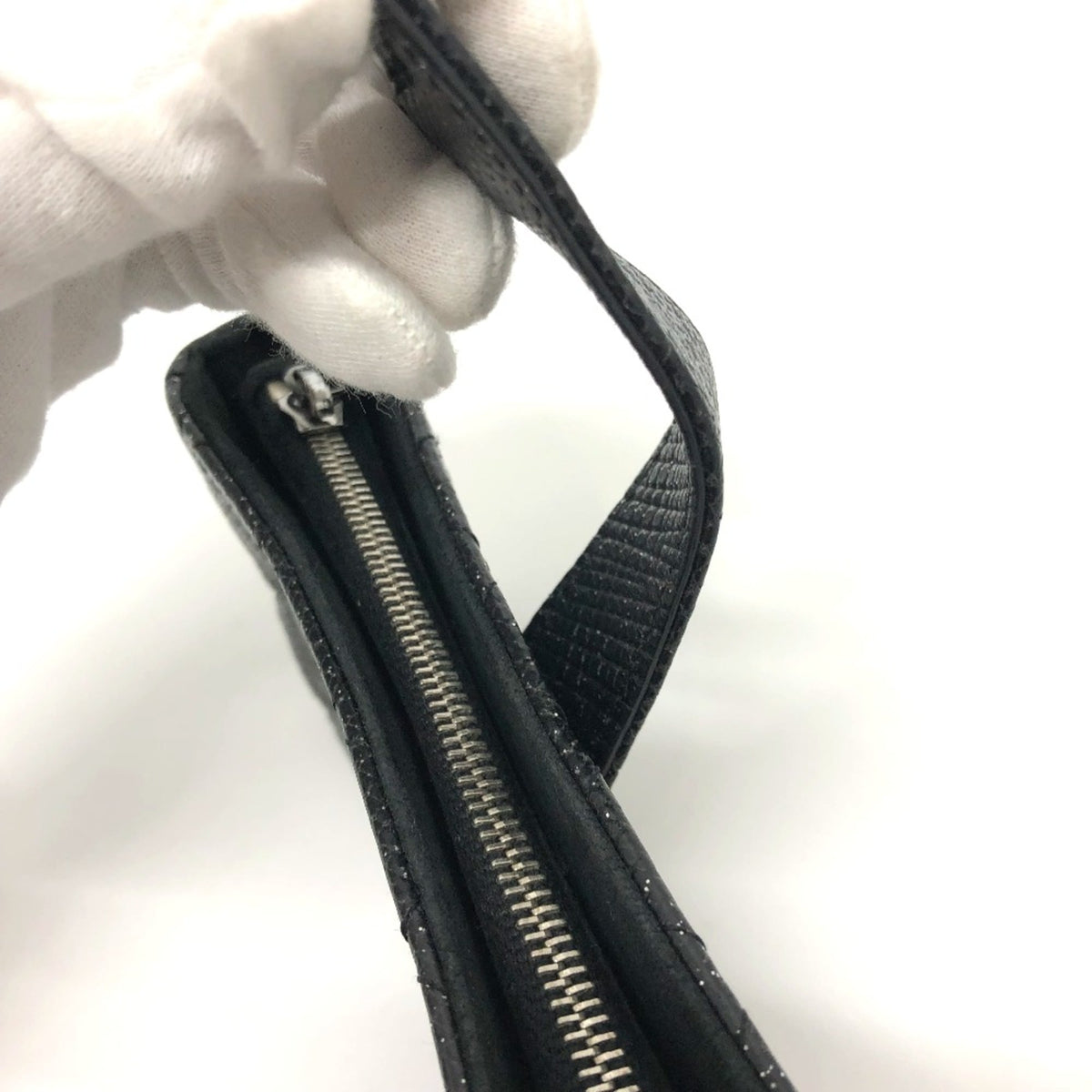 Chanel Black Leather Pouch (Pre-Owned)