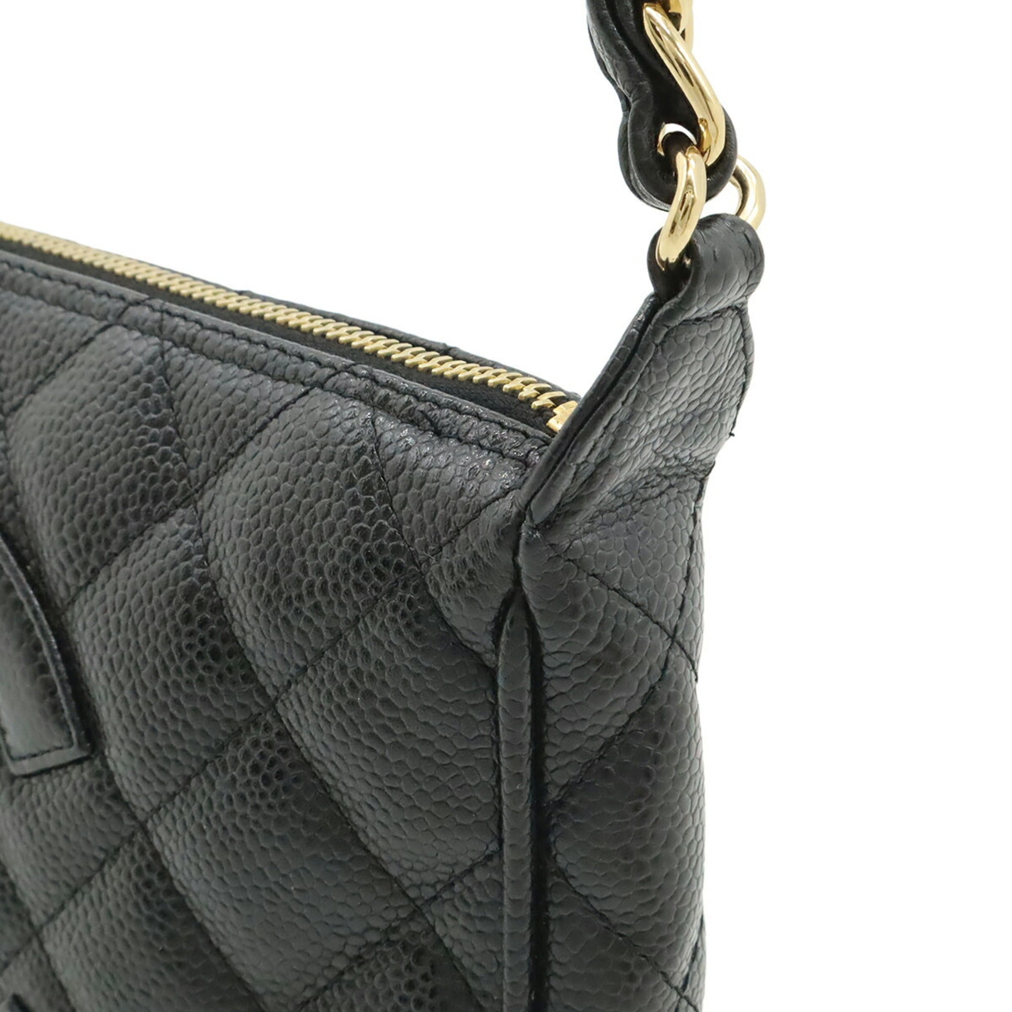 Chanel Matelasse Black Grained Calfskin Shoulder Bag (Pre-Owned)