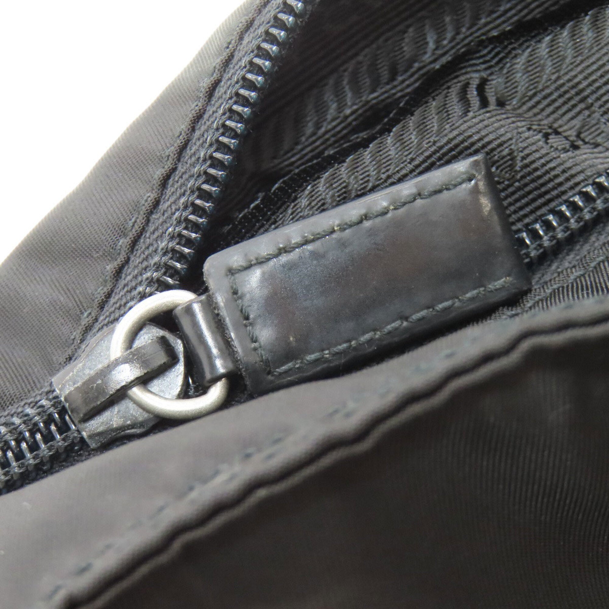 Prada Black Nylon Shoulder Bag (Pre-Owned)