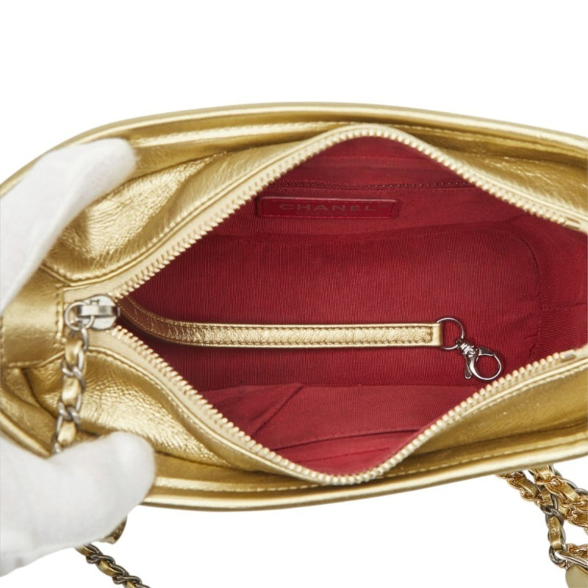 Chanel Gold Leather Shoulder Bag (Pre-Owned)