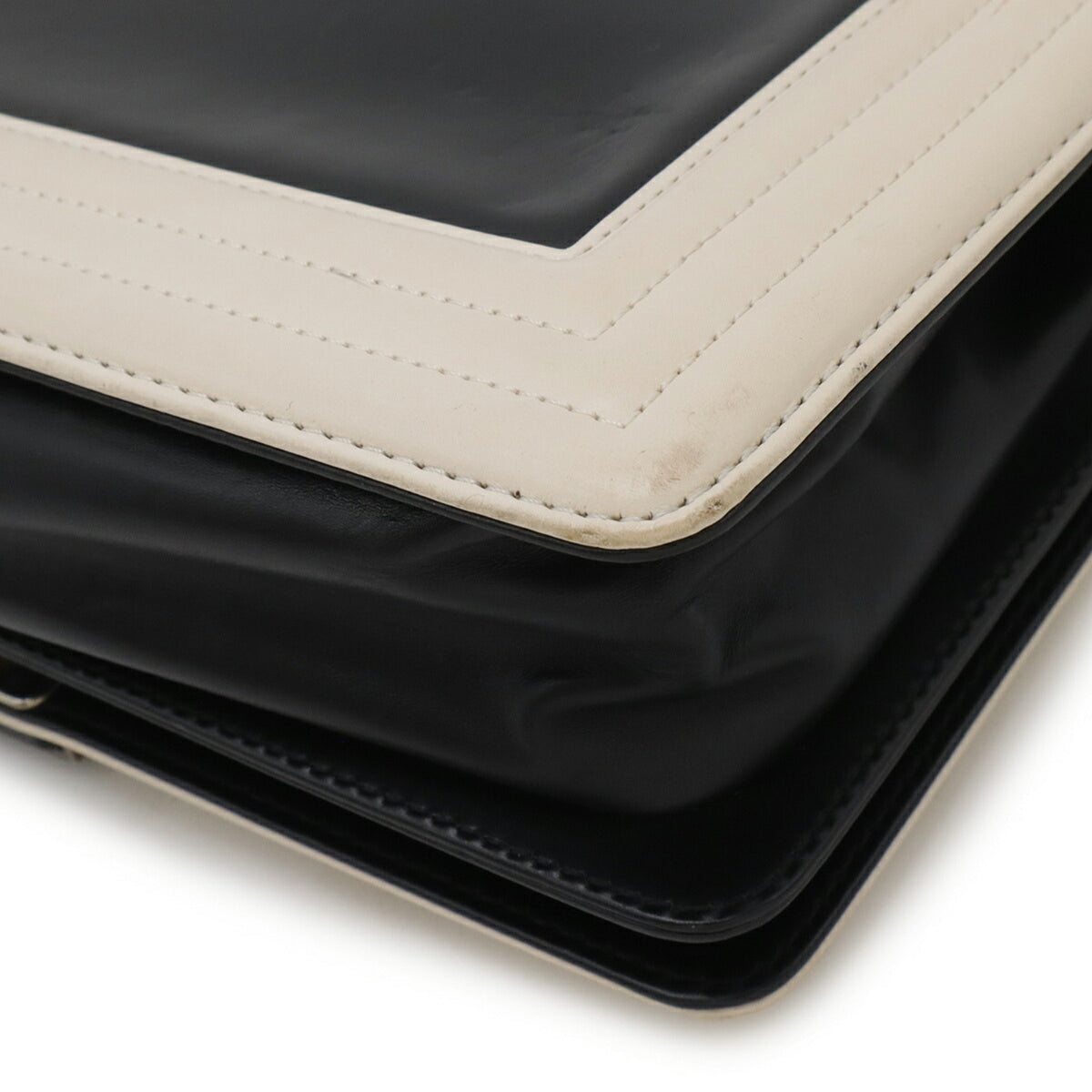 Chanel Black Ivory Leather Shoulder Bag (Pre-Owned)