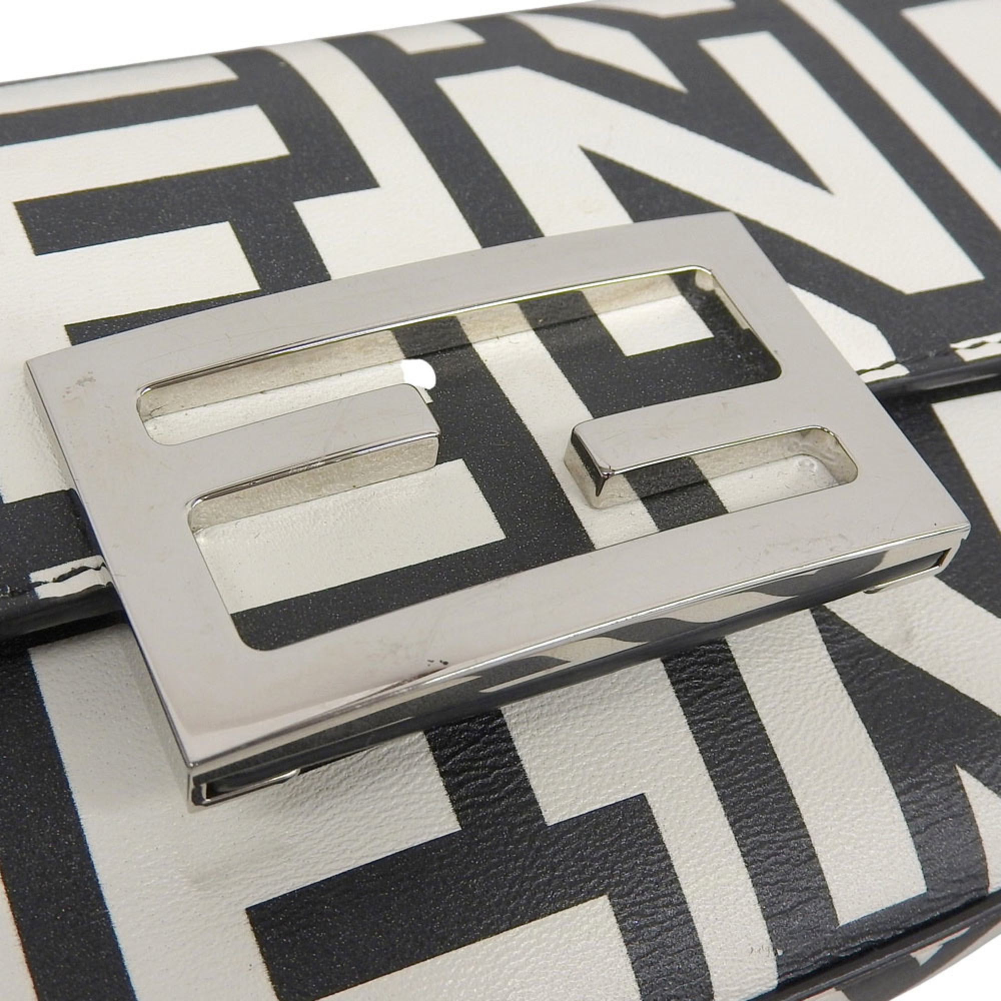 Fendi Black White Leather Pouch (Pre-Owned)