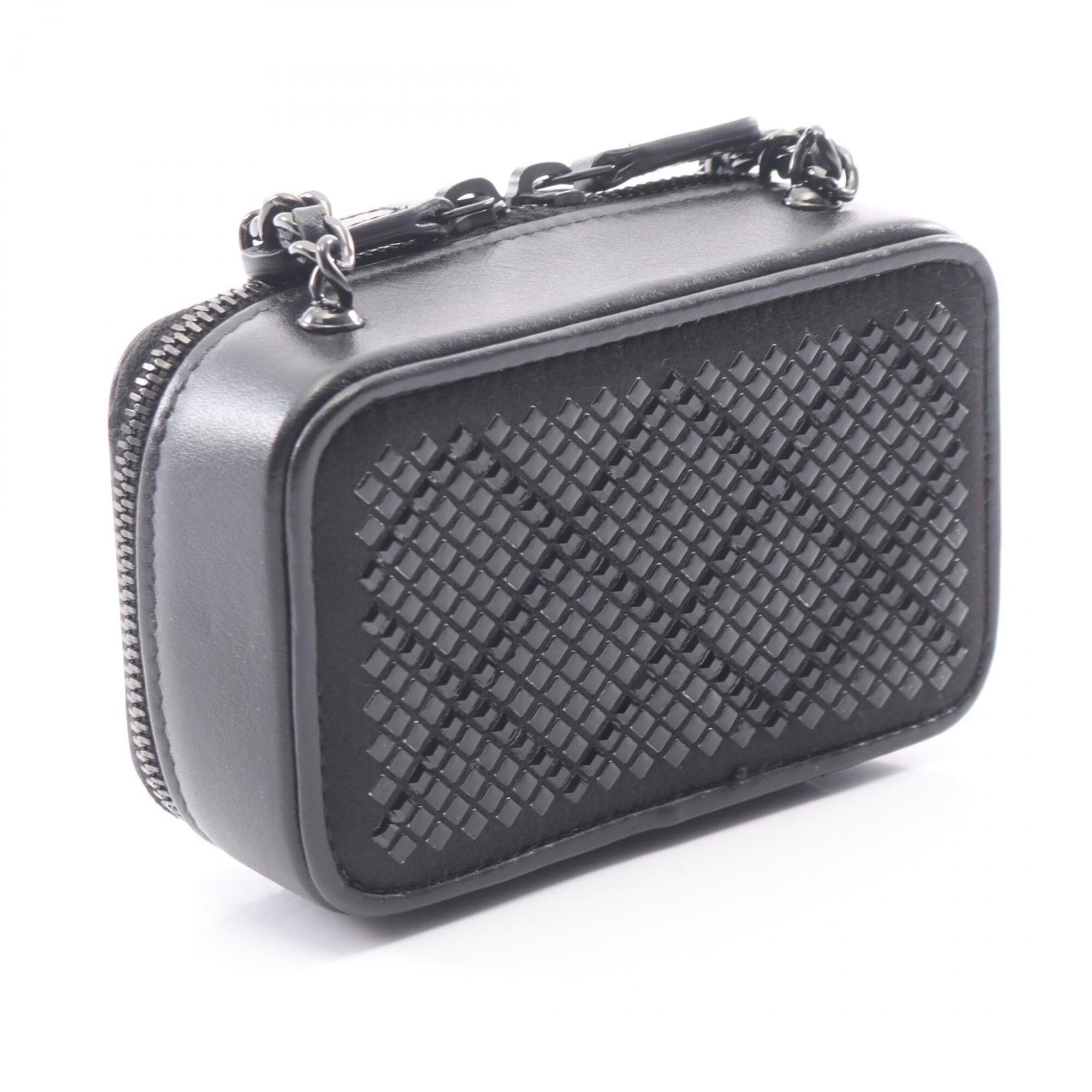 Chanel Black Leather Handbag Shoulder Bag (Pre-Owned)