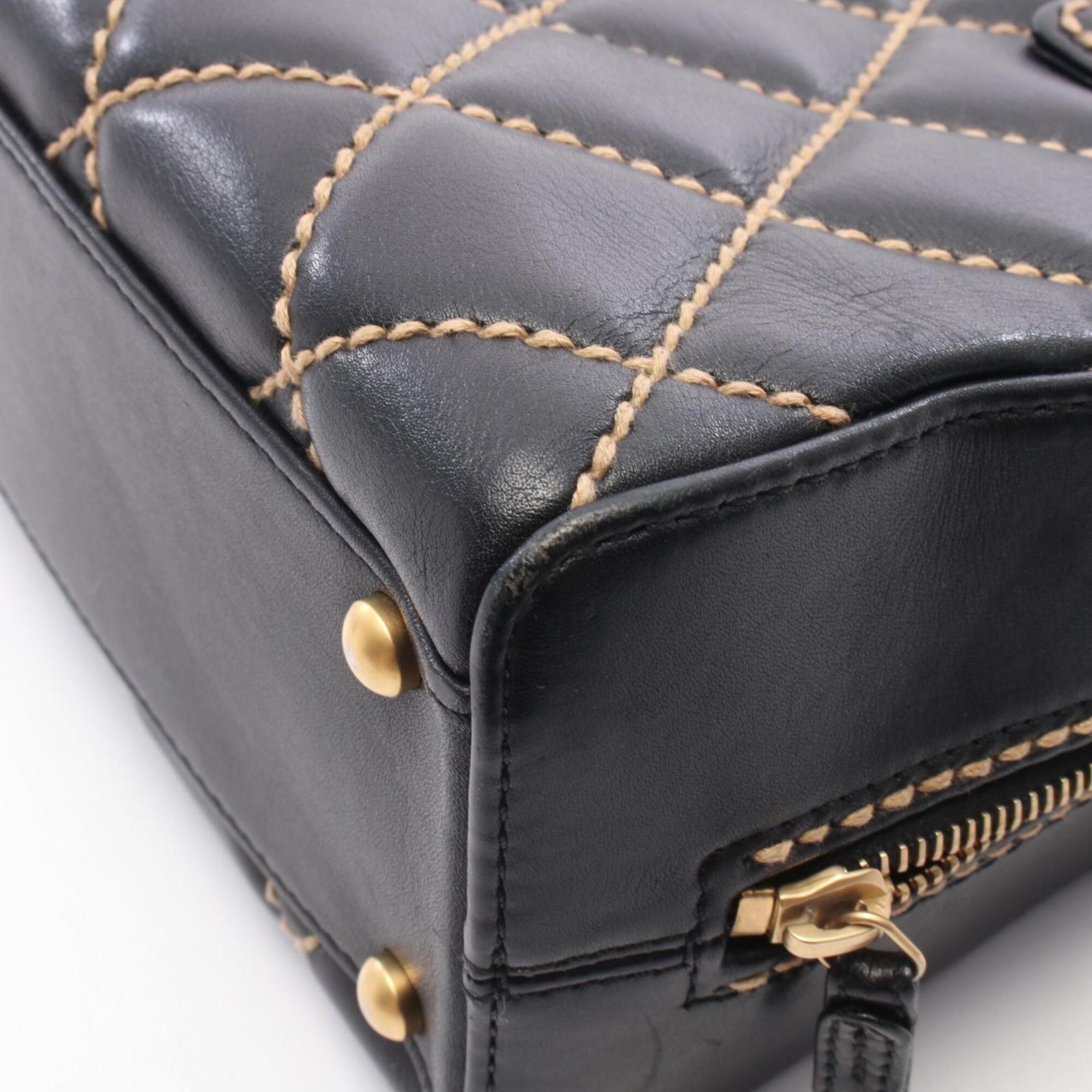 Chanel Black Leather Handbag (Pre-Owned)