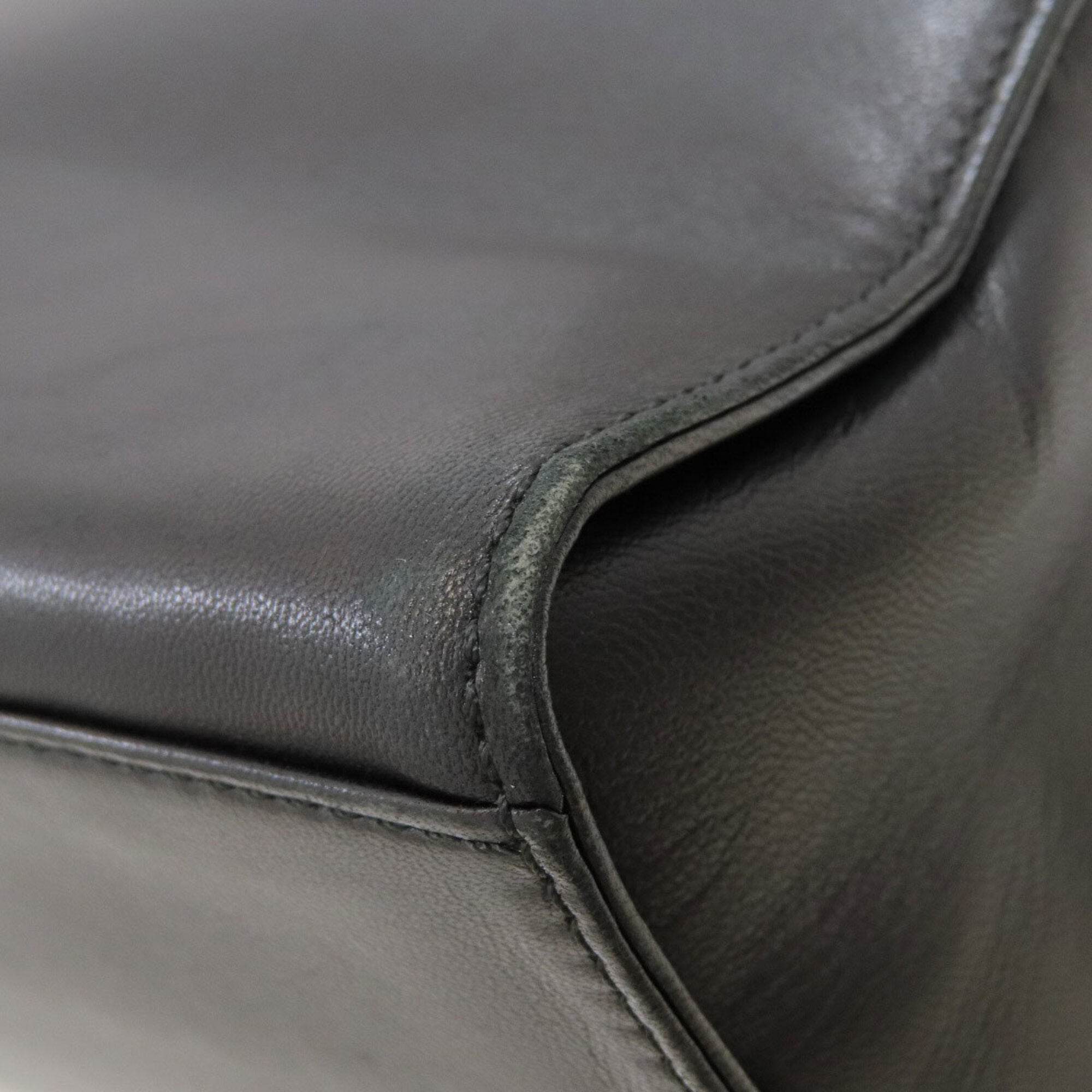 Loewe Black Leather Handbag (Pre-Owned)