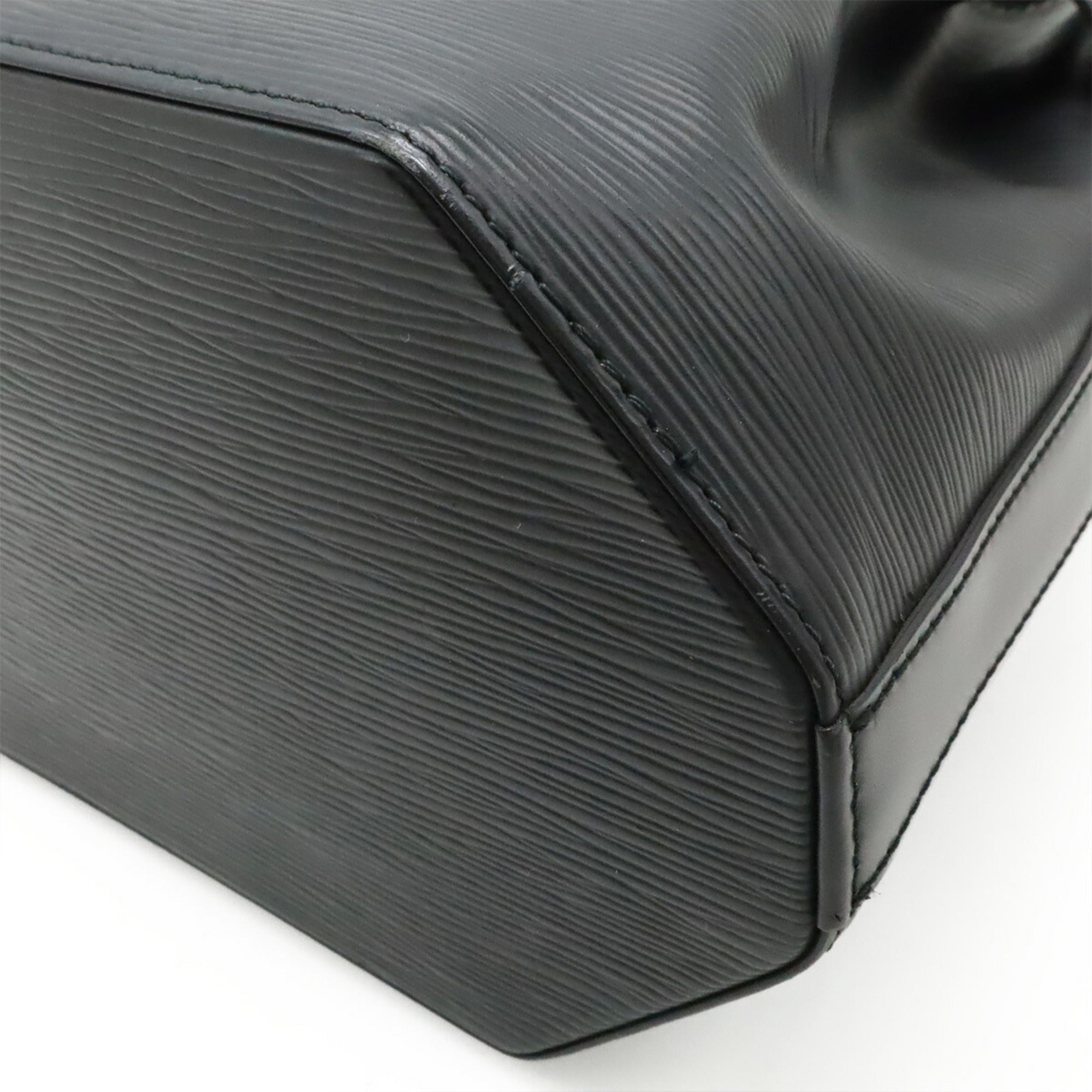 Louis Vuitton Epi Black Noir Epi Leather Shoulder Bag (Pre-Owned)