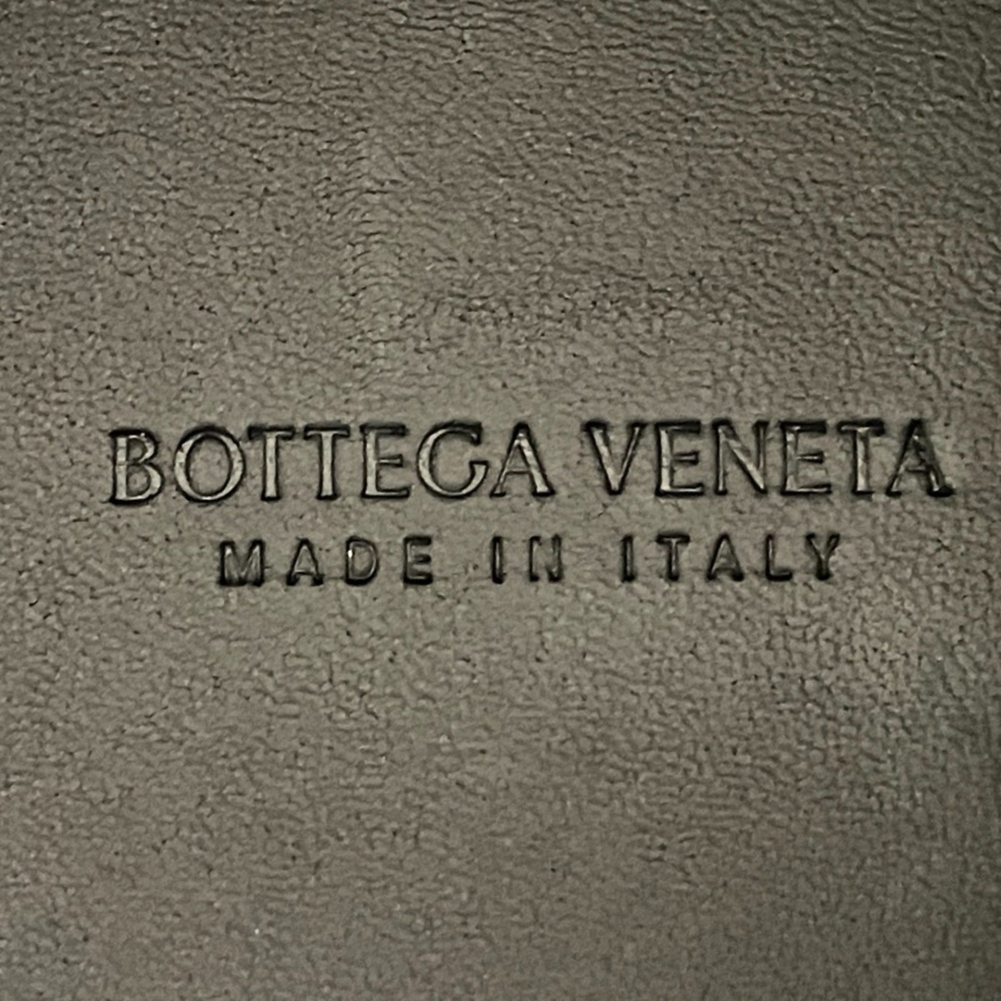 Bottega Veneta White Leather Tote Bag (Pre-Owned)
