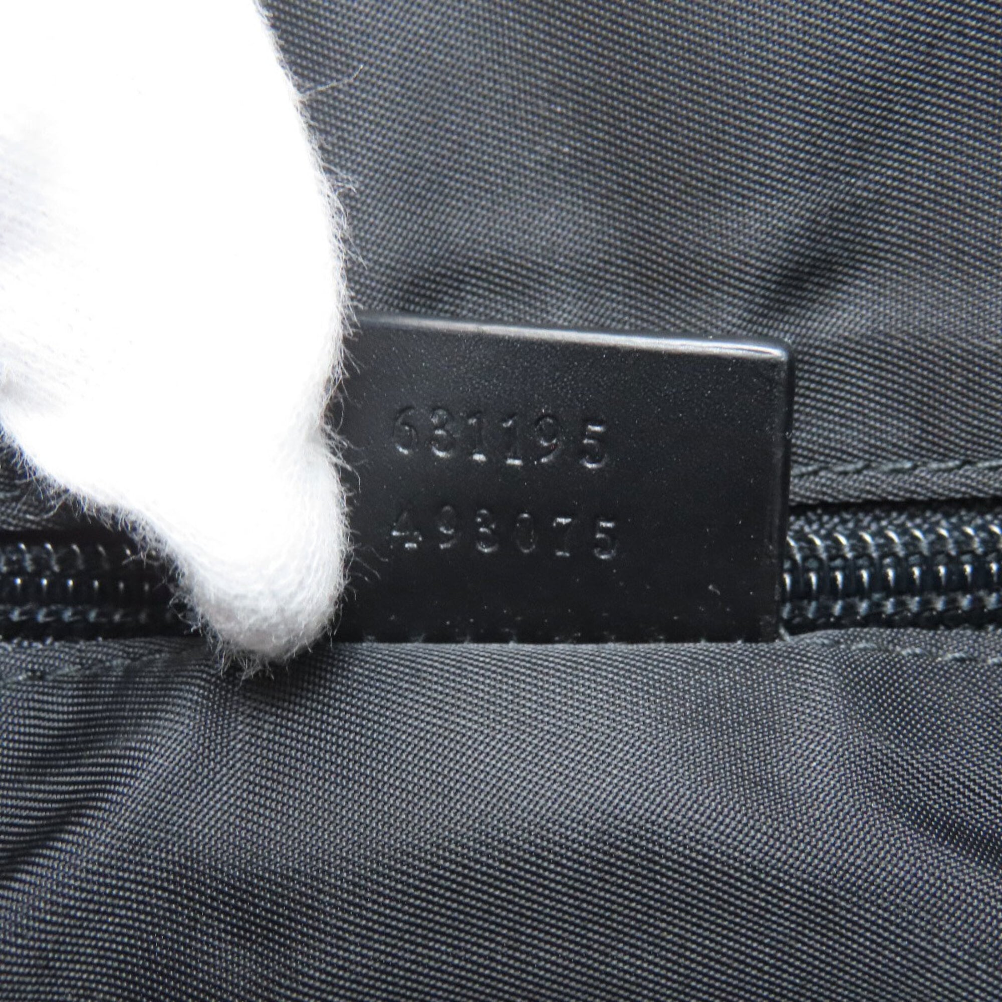 Gucci Black Canvas Shoulder Bag (Pre-Owned)