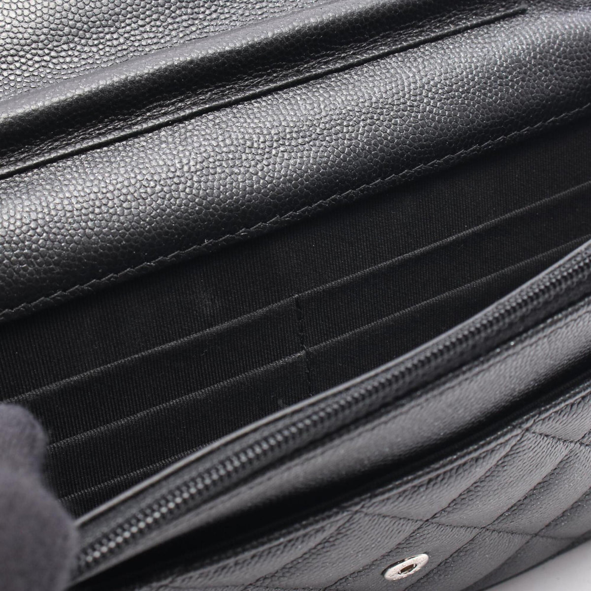 Chanel Black Grained Calfskin Handbag Shoulder Bag (Pre-Owned)
