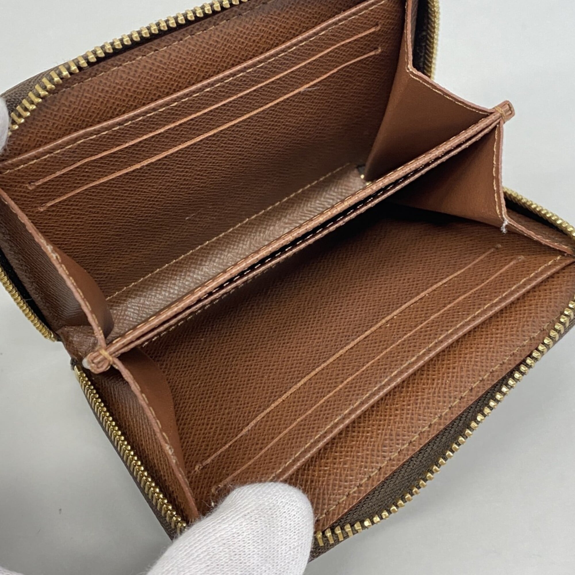Louis Vuitton Brown Coin Purse/Coin Case (Pre-Owned)