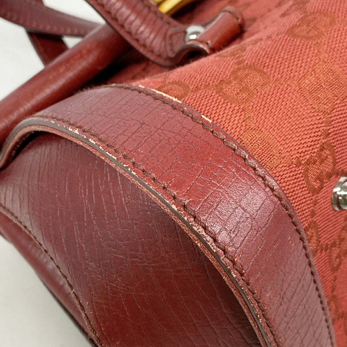 Gucci Red Color Canvas Handbag (Pre-Owned)