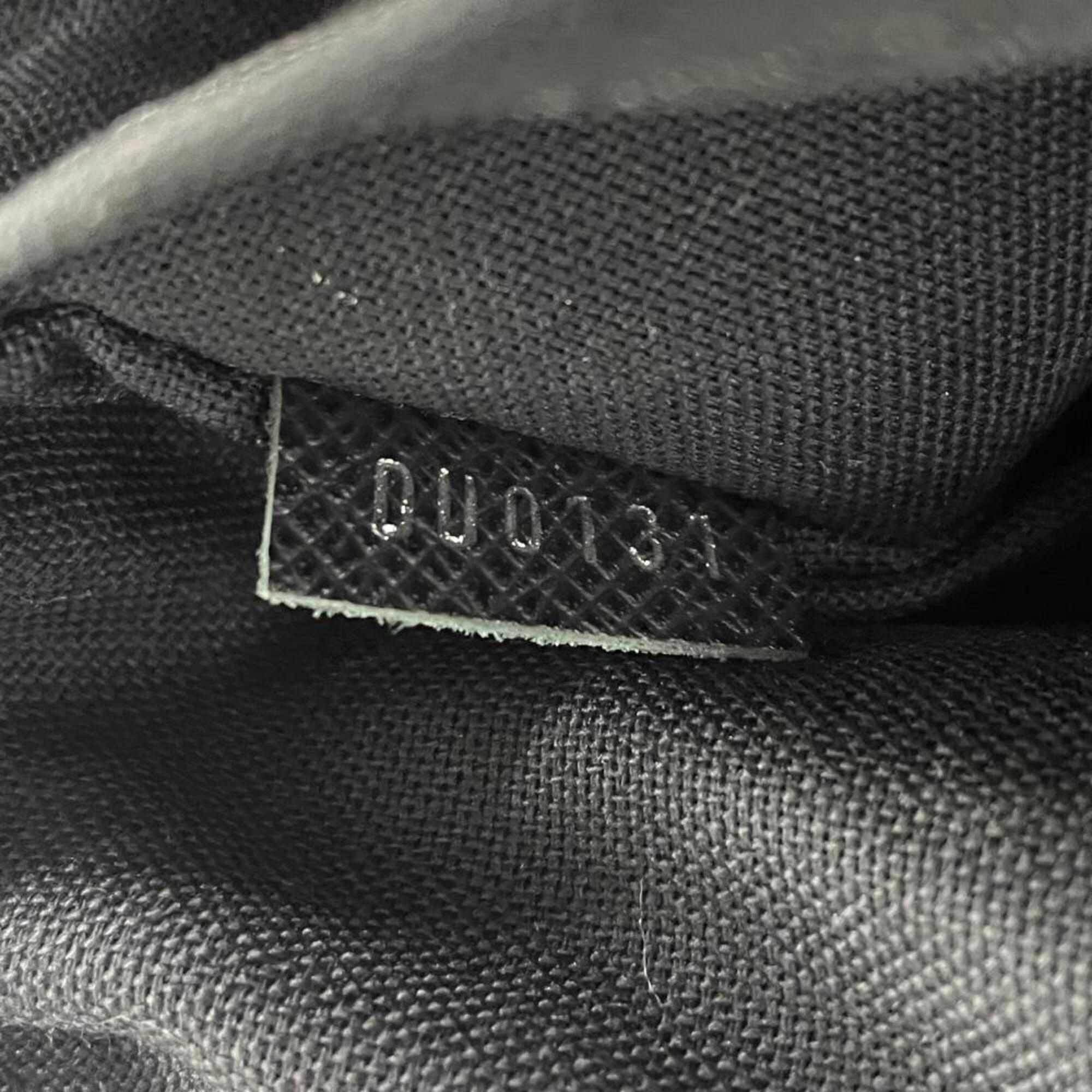 Louis Vuitton Black Taiga Leather Shoulder Bag (Pre-Owned)