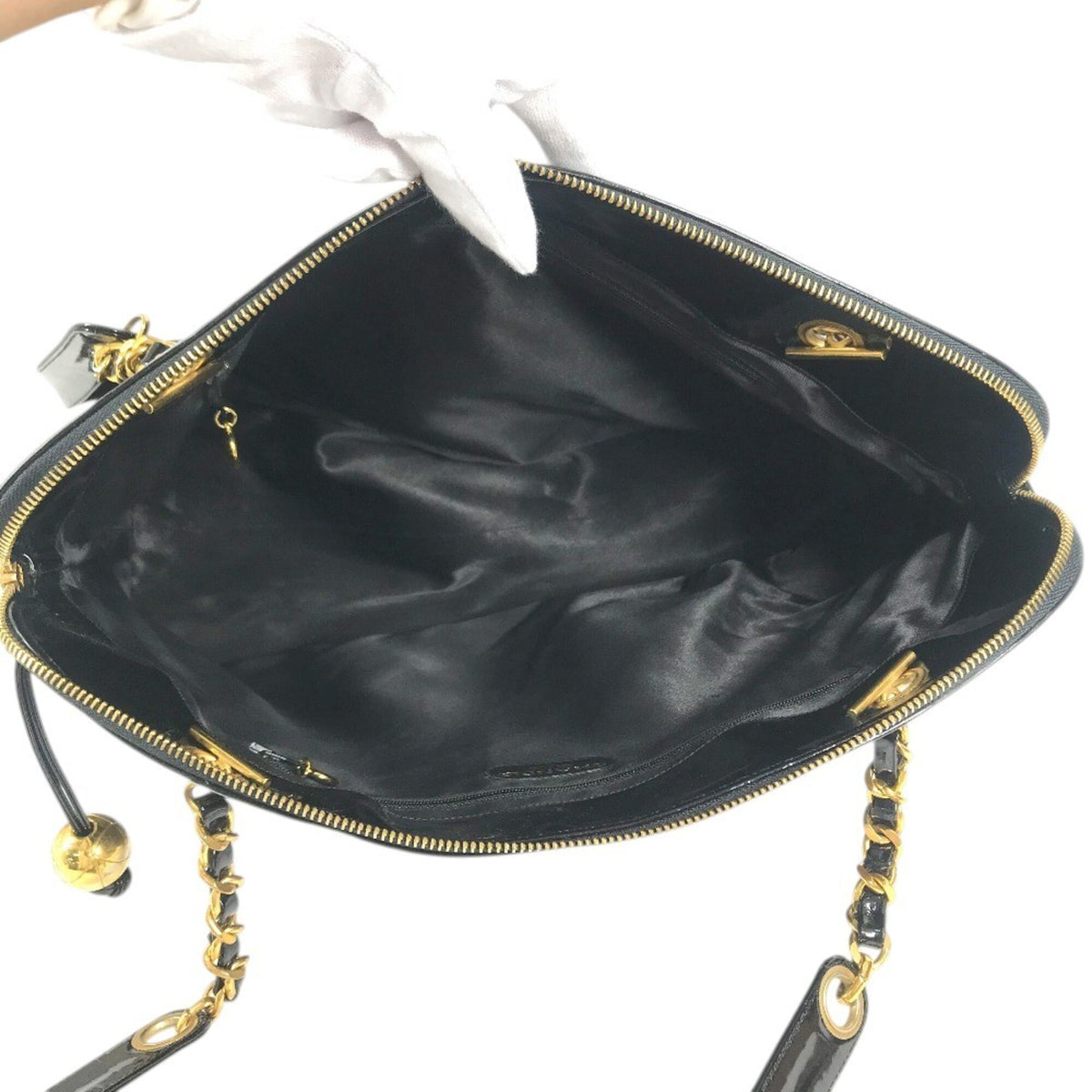 Chanel Black Leather Shoulder Bag Tote Bag (Pre-Owned)