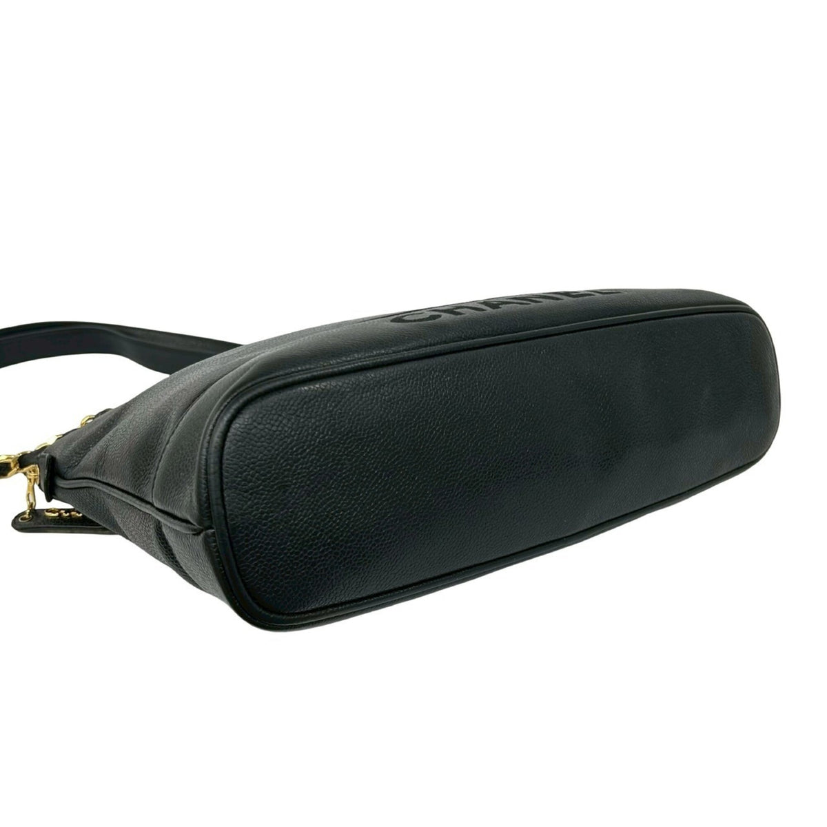 Chanel Black Grained Calfskin Shoulder Bag (Pre-Owned)