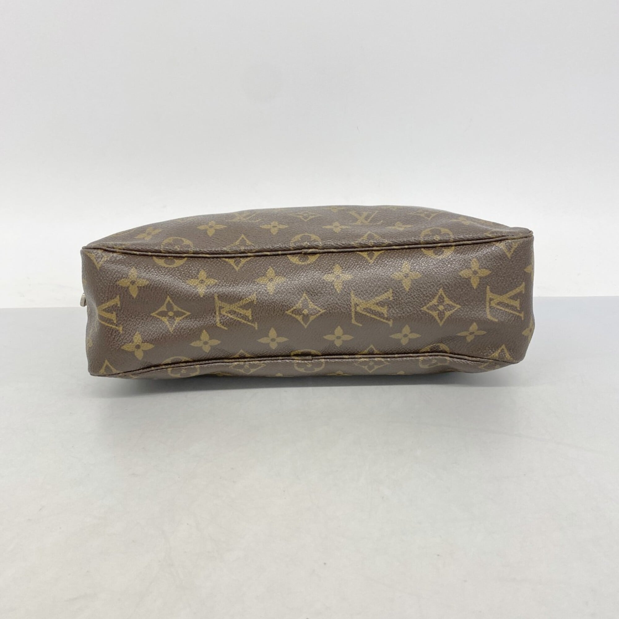Louis Vuitton Brown Pouch (Pre-Owned)