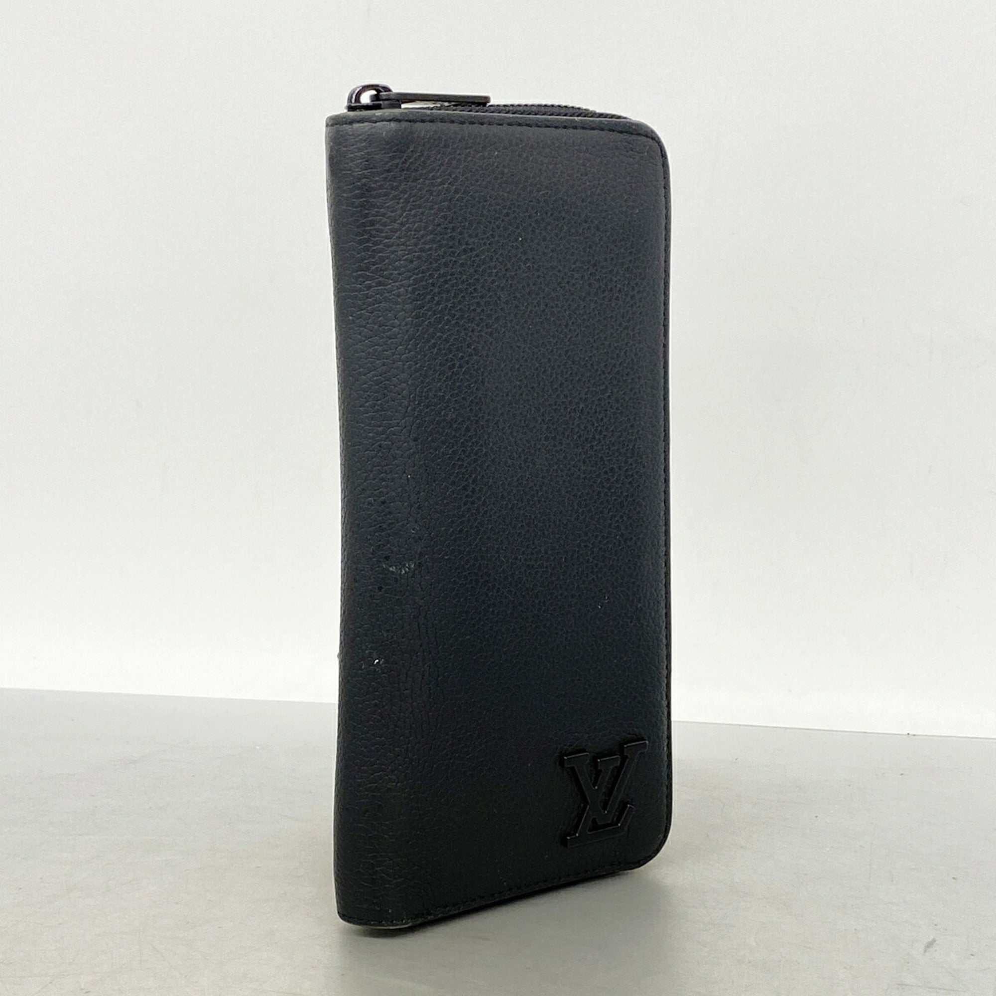 Louis Vuitton Noir Long Wallet (Bi-Fold) (Pre-Owned)