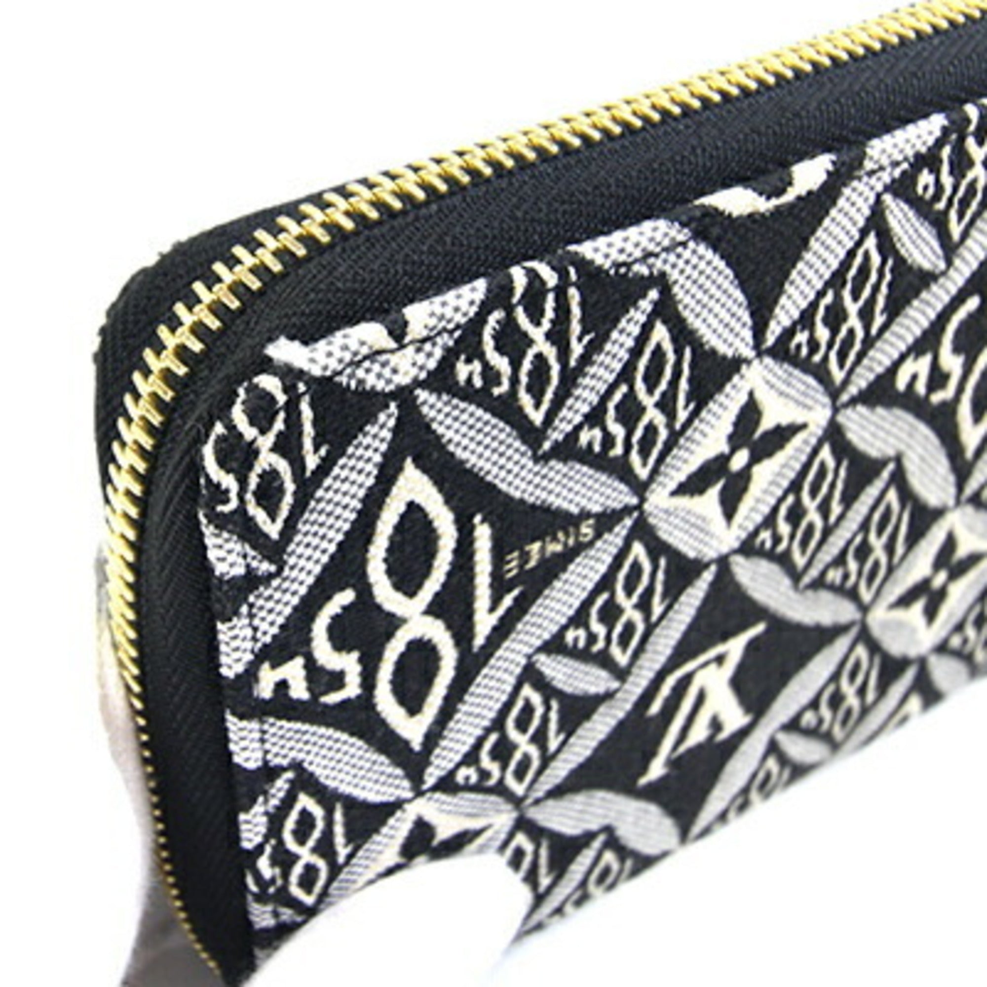 Louis Vuitton Gris Jacquard Chain/Shoulder Wallet (Pre-Owned)