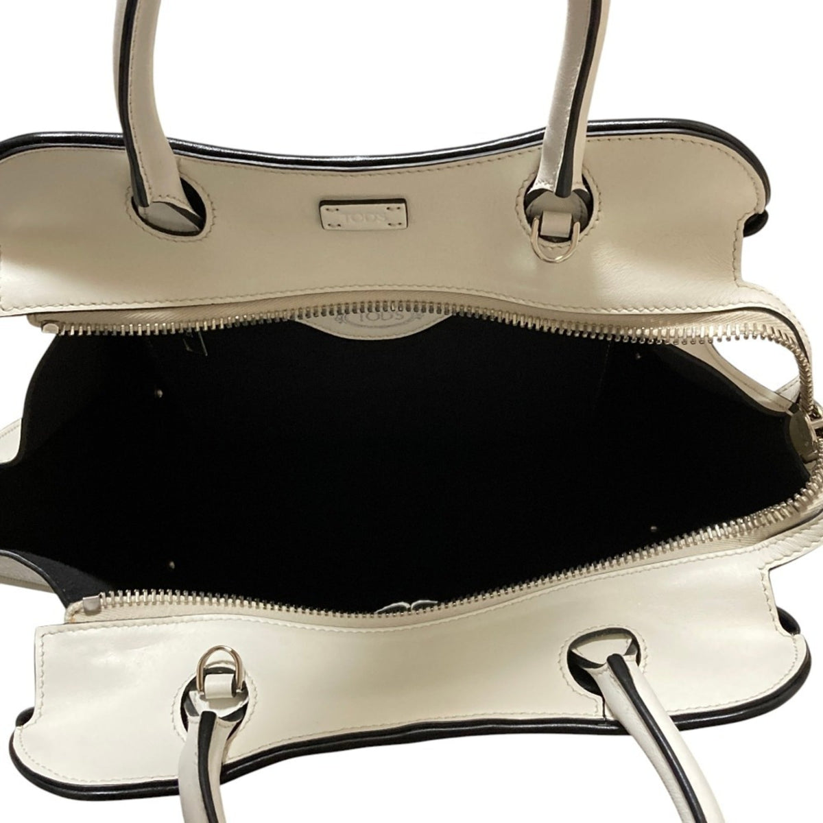 Tod's White Quilting Leather Handbag Shoulder Bag (Pre-Owned)