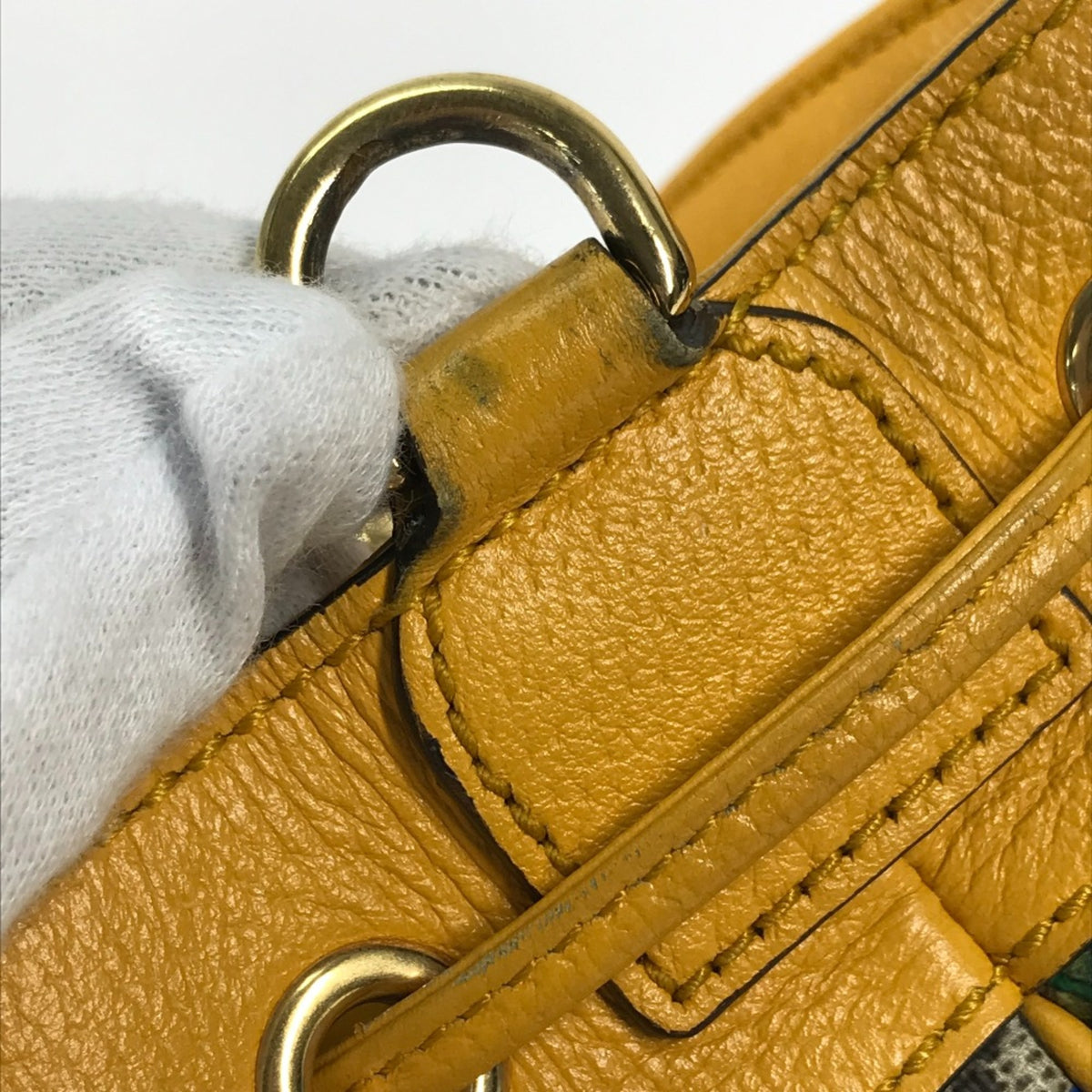 Gucci Beige Other Handbag (Pre-Owned)