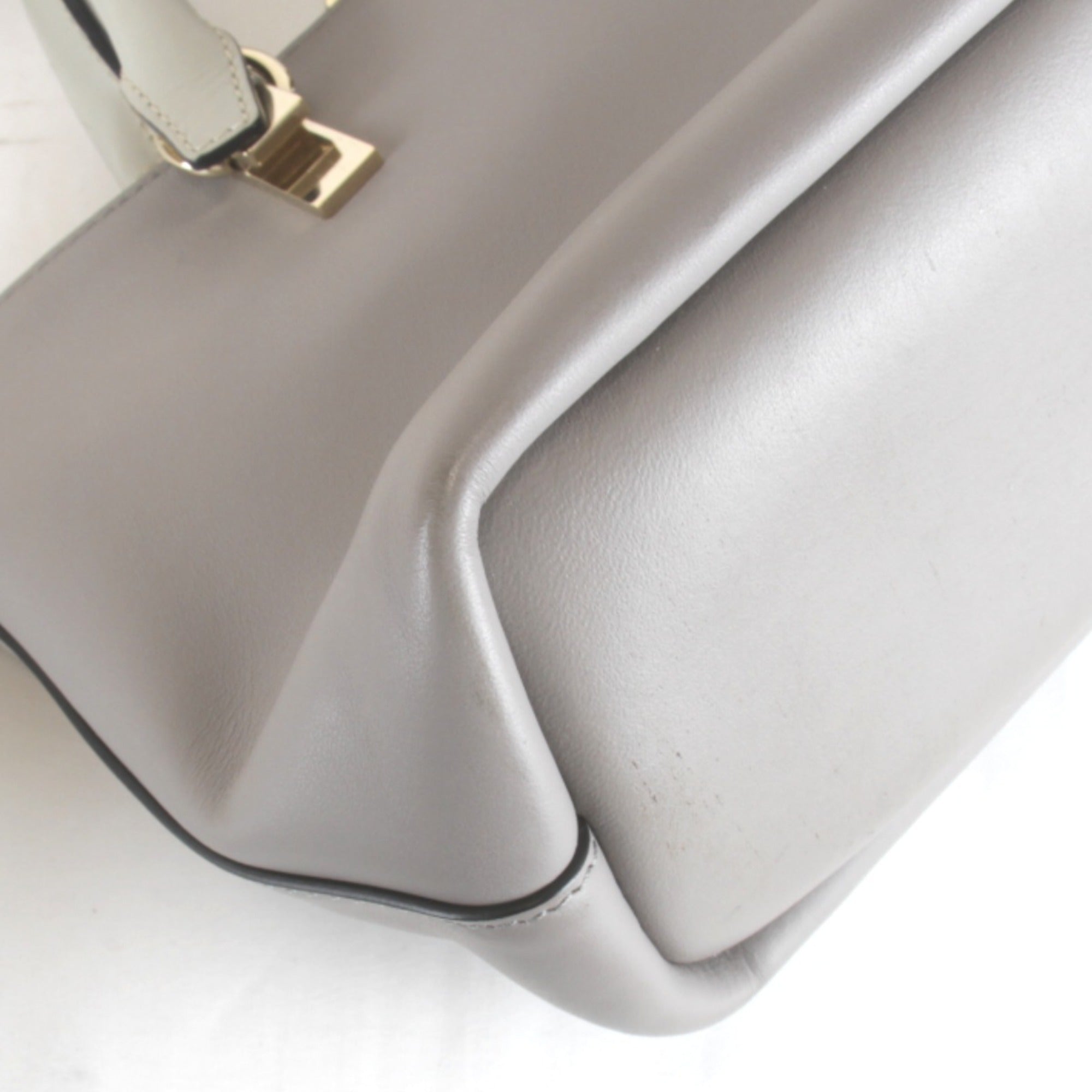 Chloé Gray Leather Handbag (Pre-Owned)