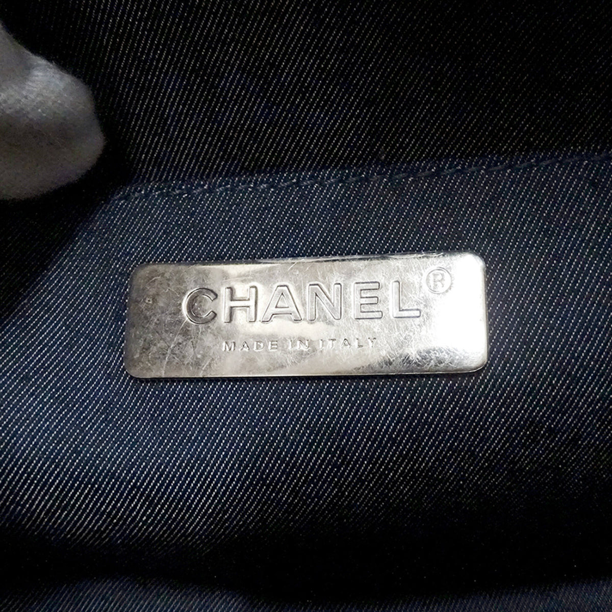 Chanel Black Leather Handbag Shoulder Bag (Pre-Owned)