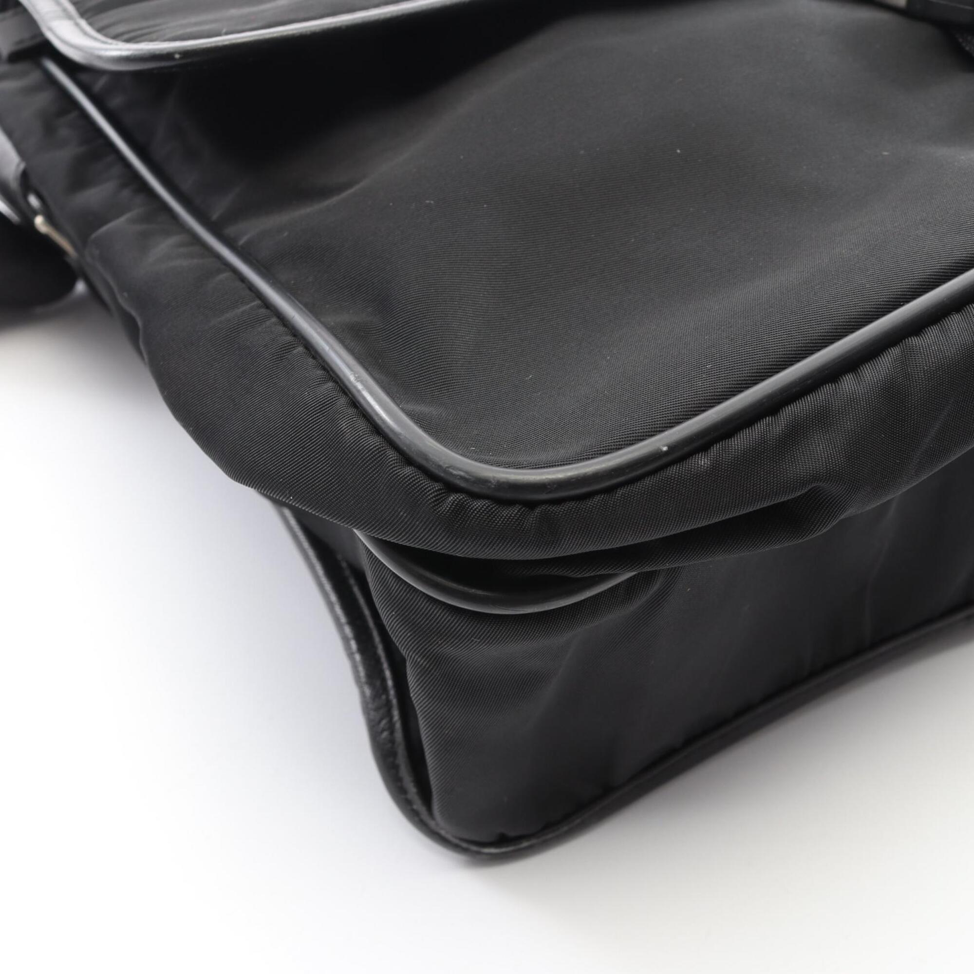 Prada Black Nylon Saffiano Triangle Handbag Shoulder Bag (Pre-Owned)