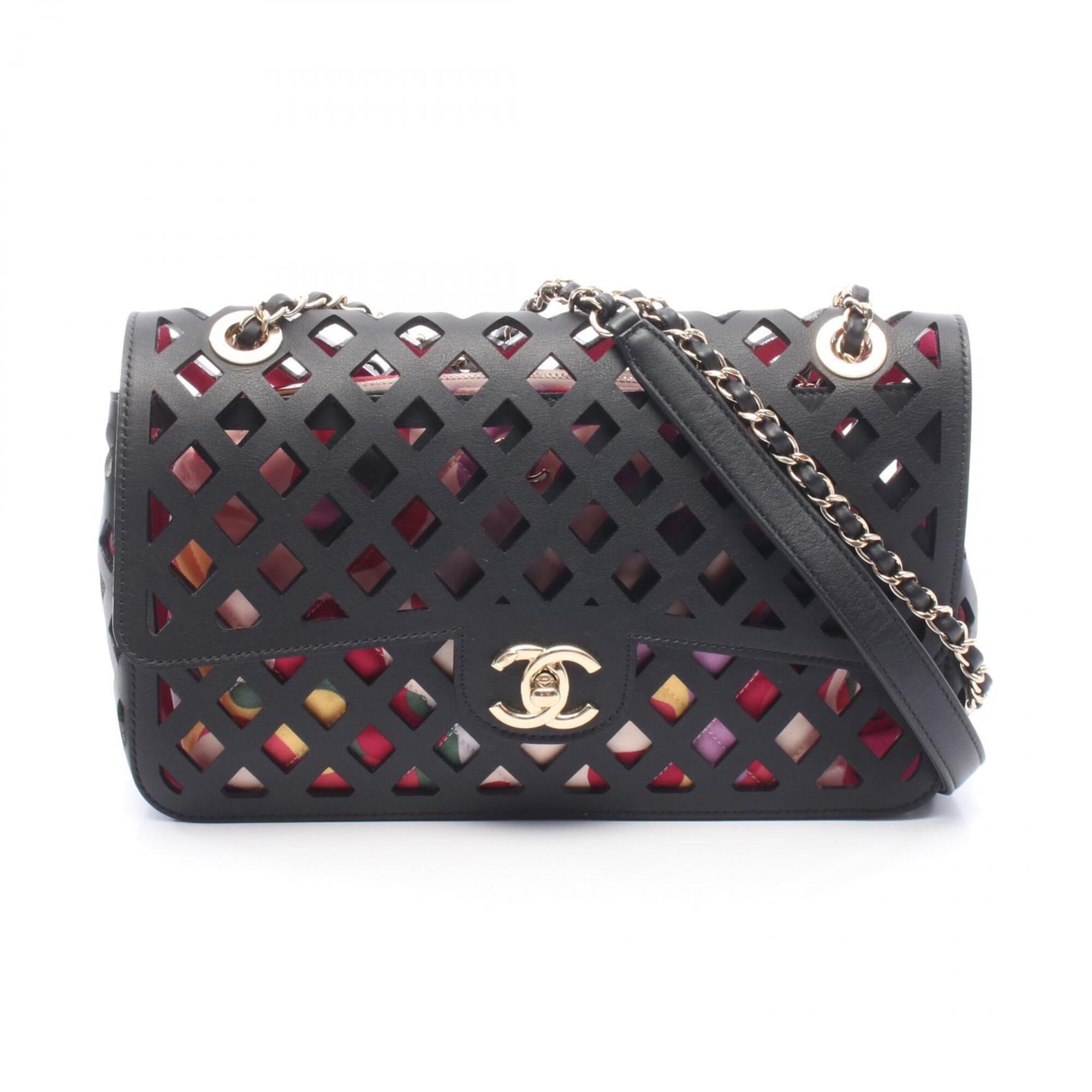 Chanel Black Leather Handbag Shoulder Bag (Pre-Owned)