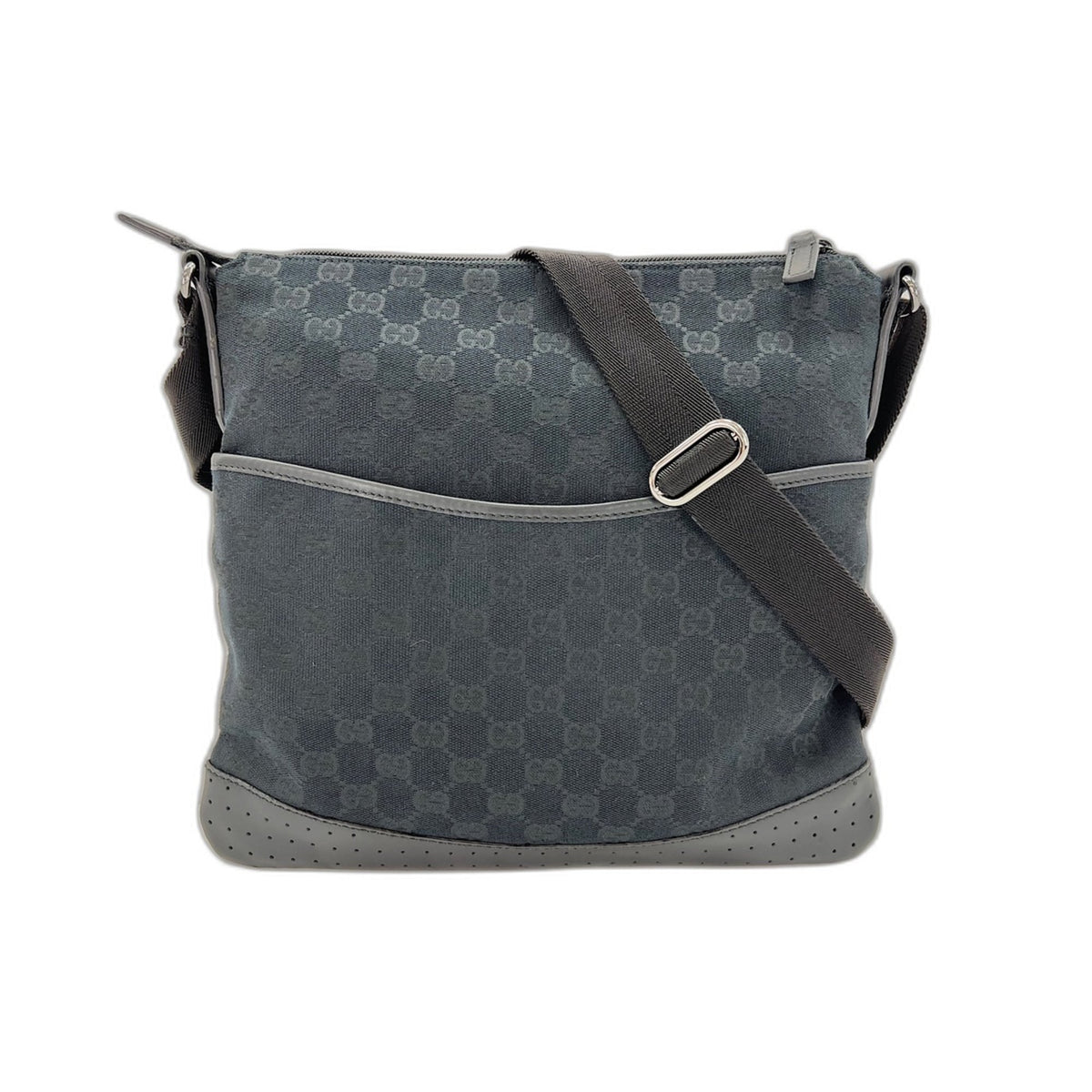 Gucci Black Gg Canvas Shoulder Bag (Pre-Owned)