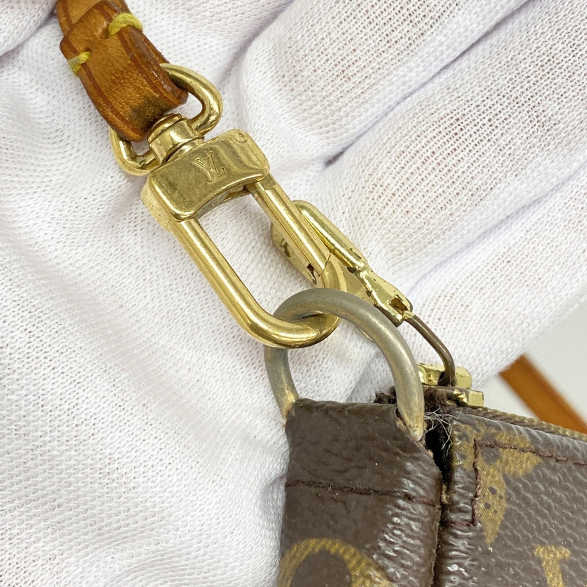 Louis Vuitton Brown Pouch (Pre-Owned)