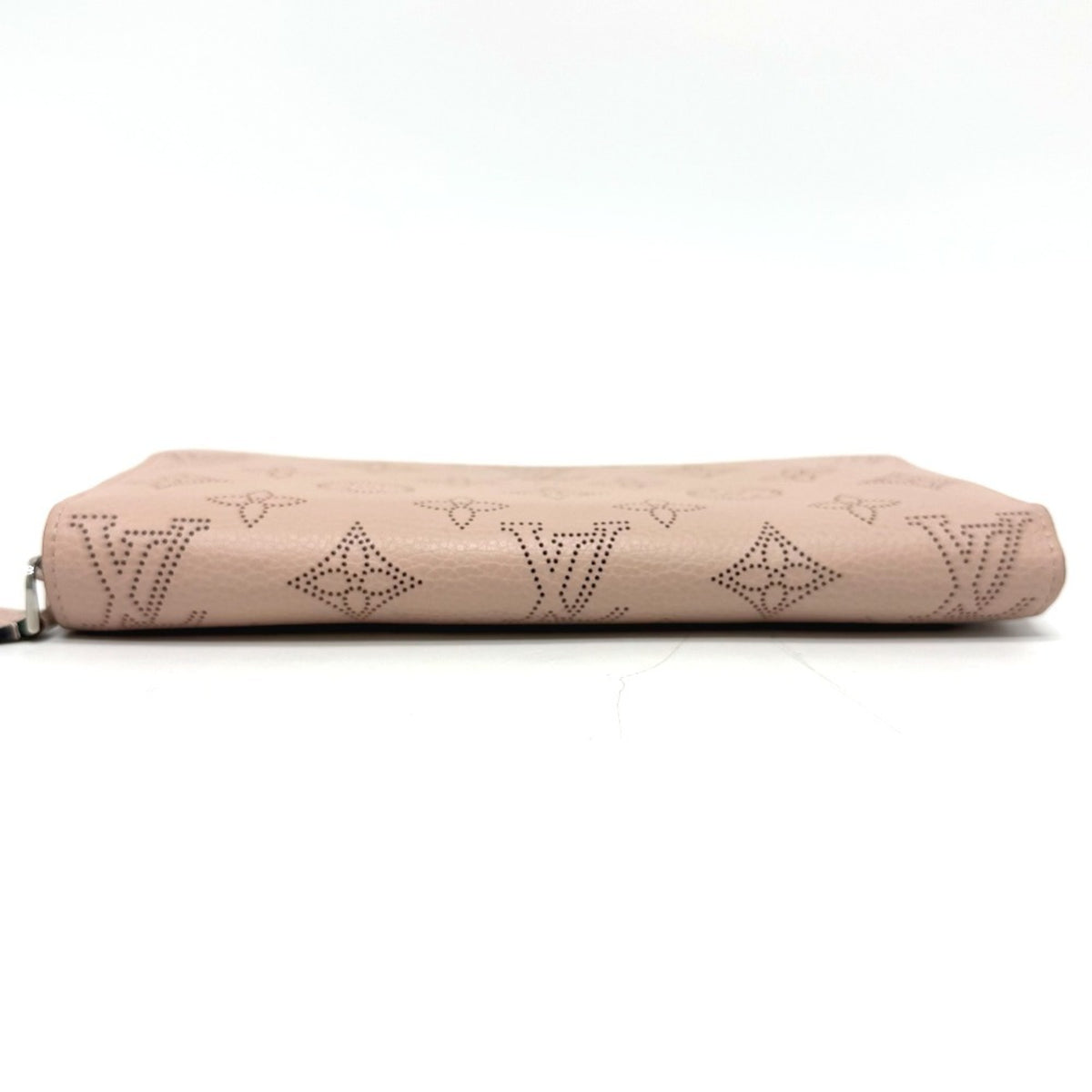 Louis Vuitton Mahina Magnolia Mahina Leather Long Wallet (Bi-Fold) (Pre-Owned)