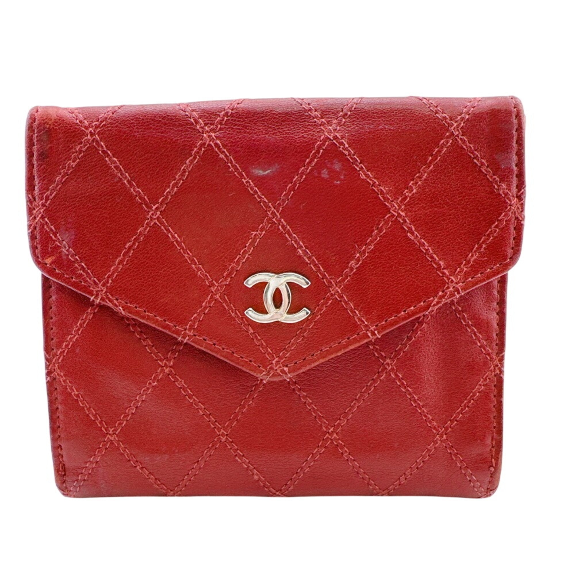Chanel Red Color Leather Wallet (Bi-Fold) (Pre-Owned)