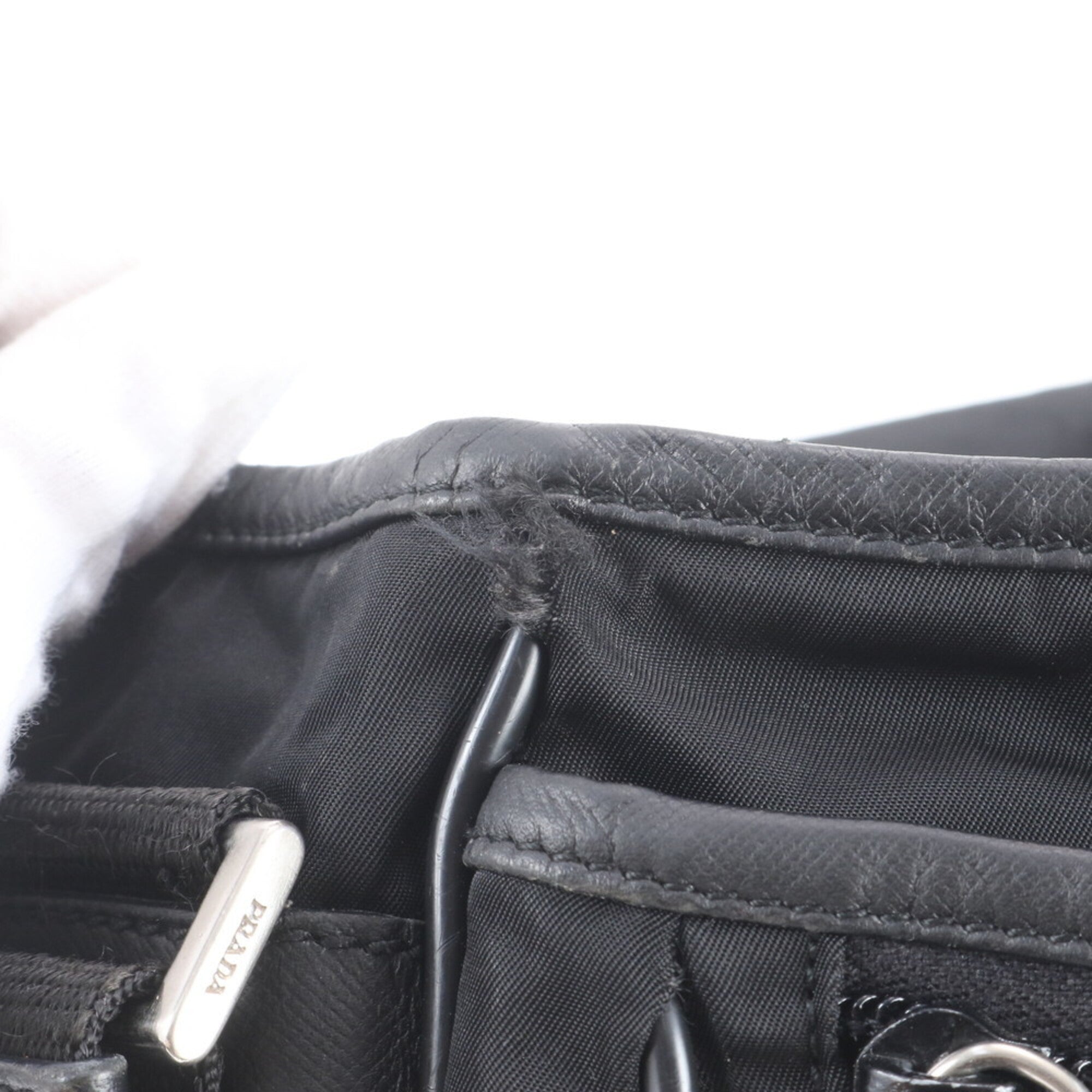 Prada Black Nylon Leather Shoulder Bag (Pre-Owned)