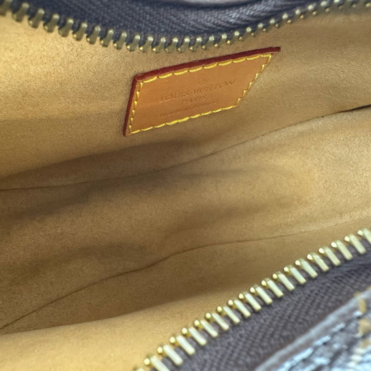 Louis Vuitton Brown Monogram Monogram Shoulder Bag (Pre-Owned)