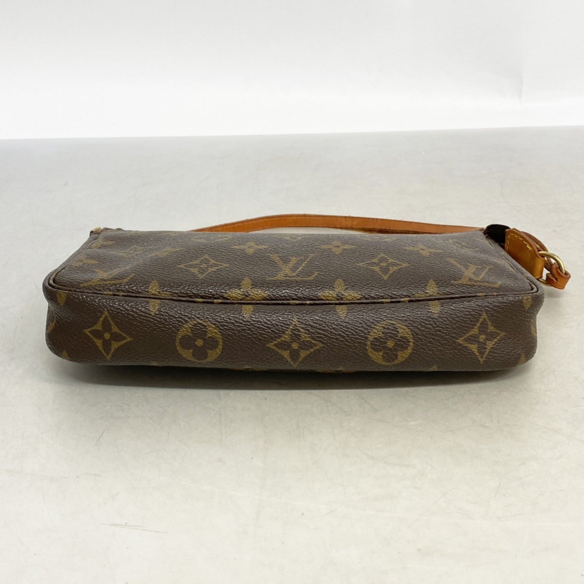 Louis Vuitton Brown Pouch (Pre-Owned)