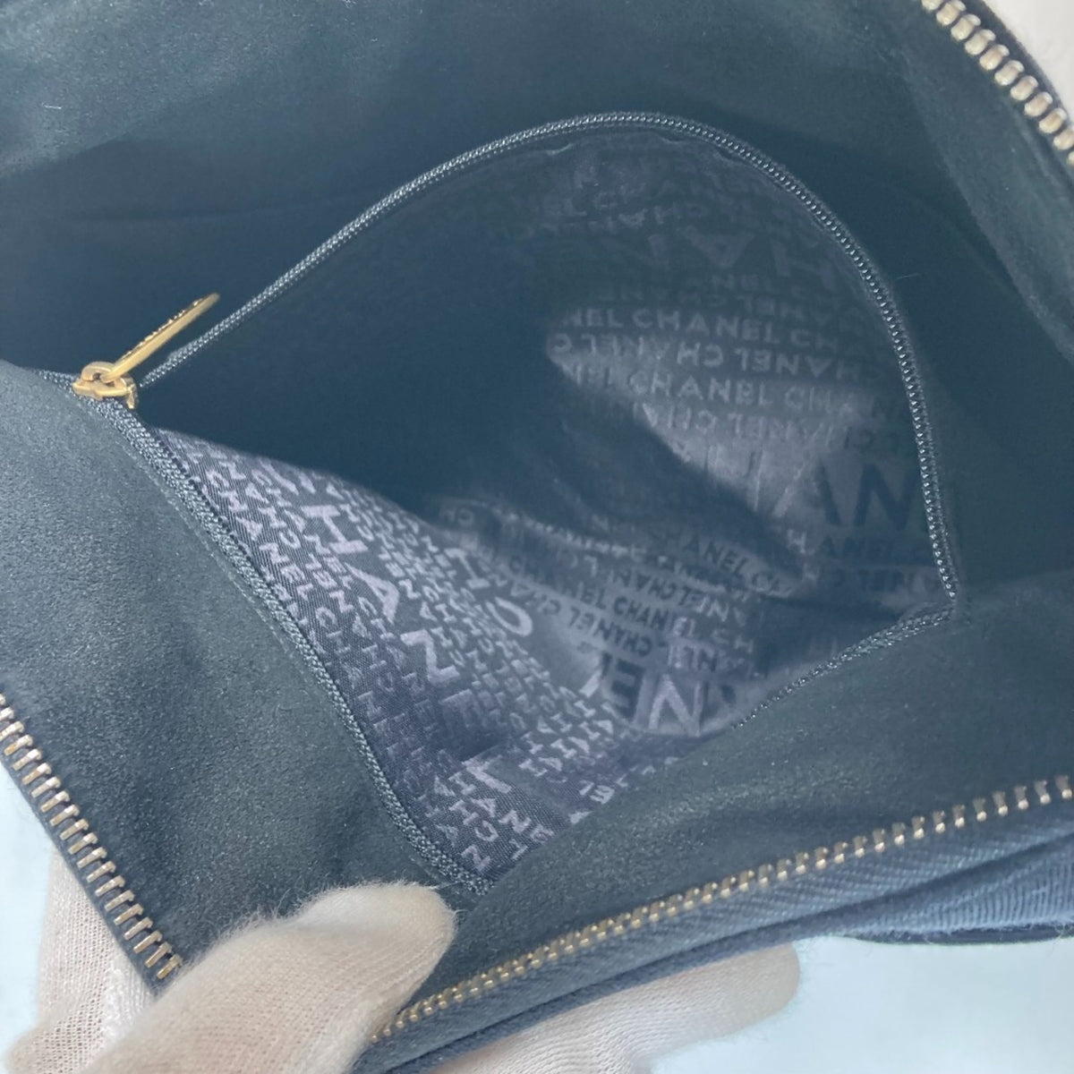Chanel Black Jersey Shoulder Bag (Pre-Owned)