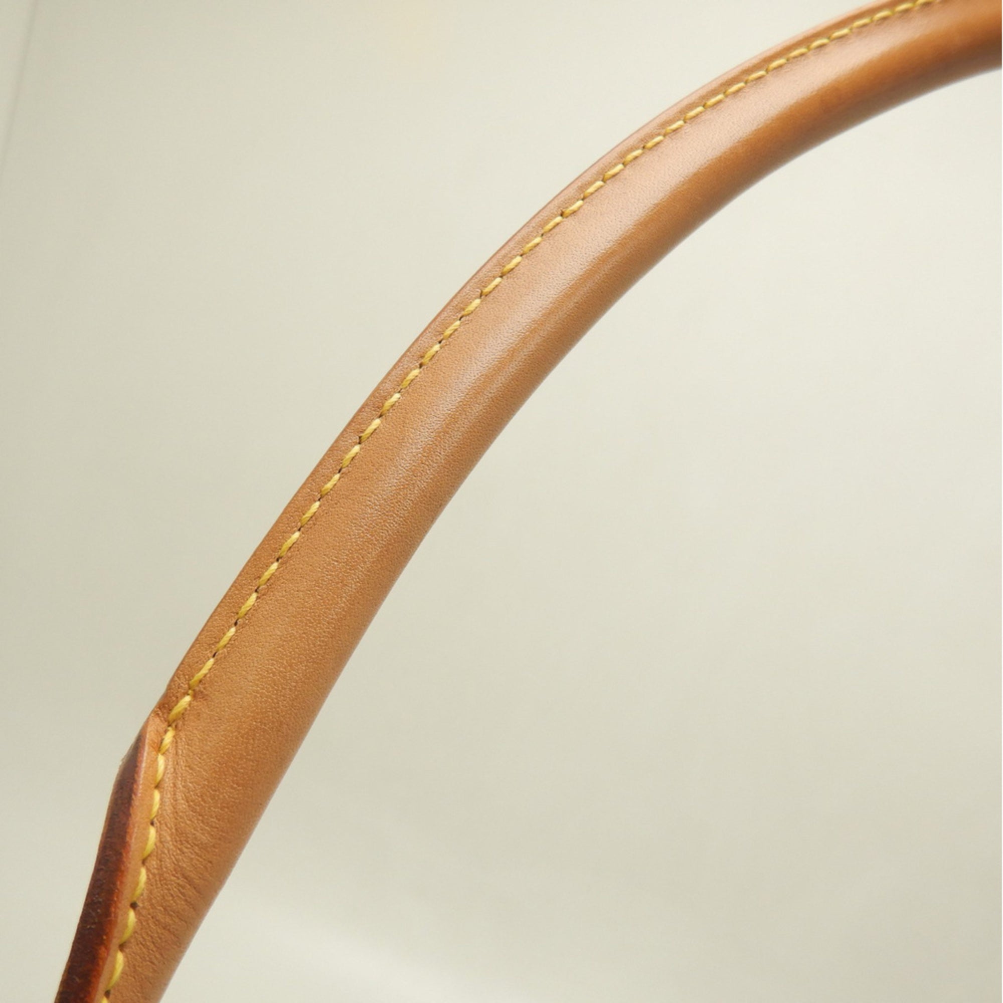 Louis Vuitton Brown Monogram Monogram Shoulder Bag (Pre-Owned)