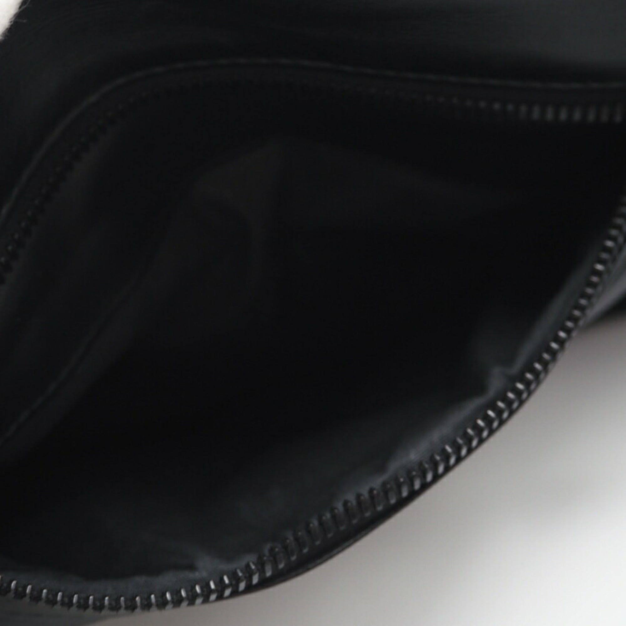 Bottega Veneta Black Leather Sling Bag (Pre-Owned)