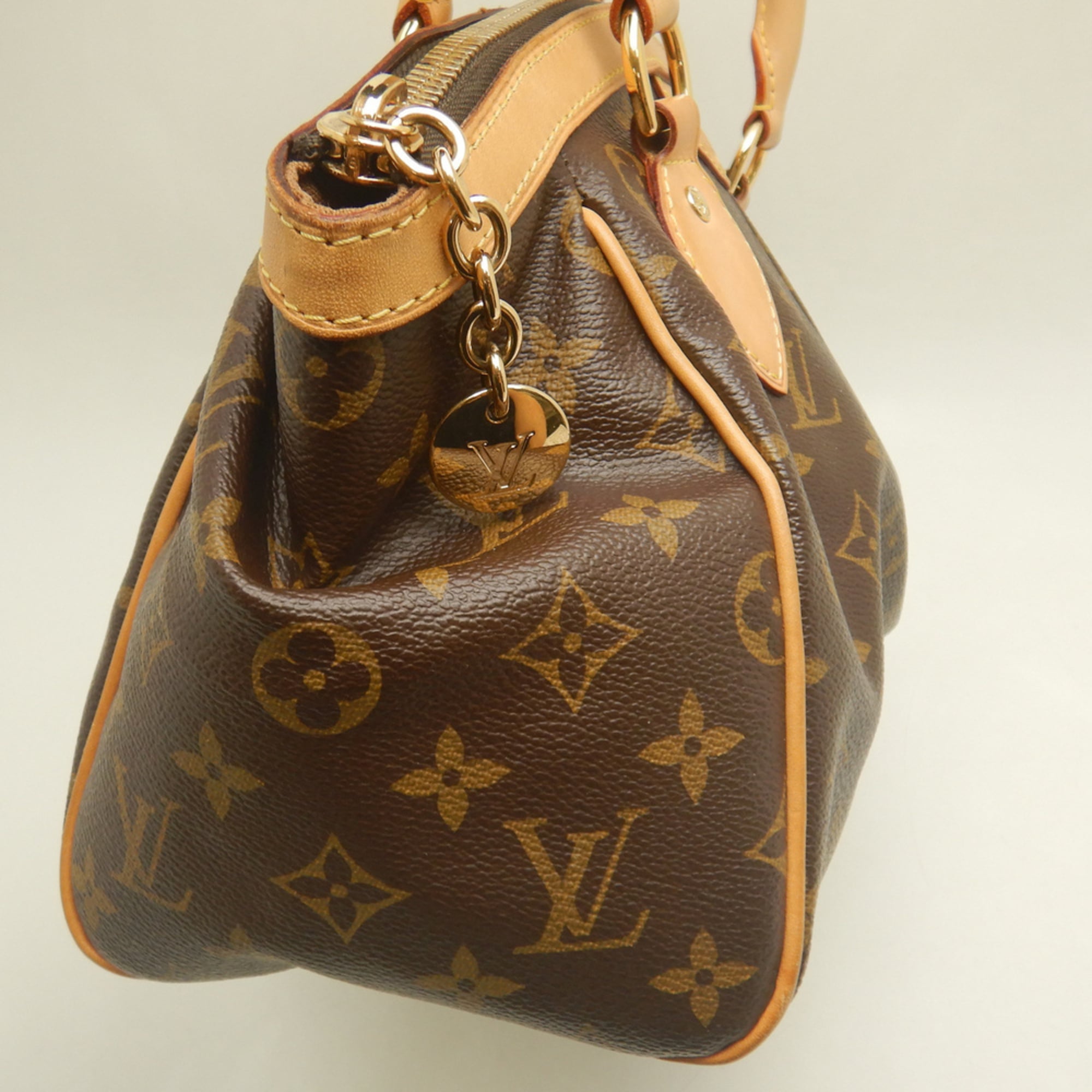 Louis Vuitton Brown Monogram Canvas Handbag (Pre-Owned)