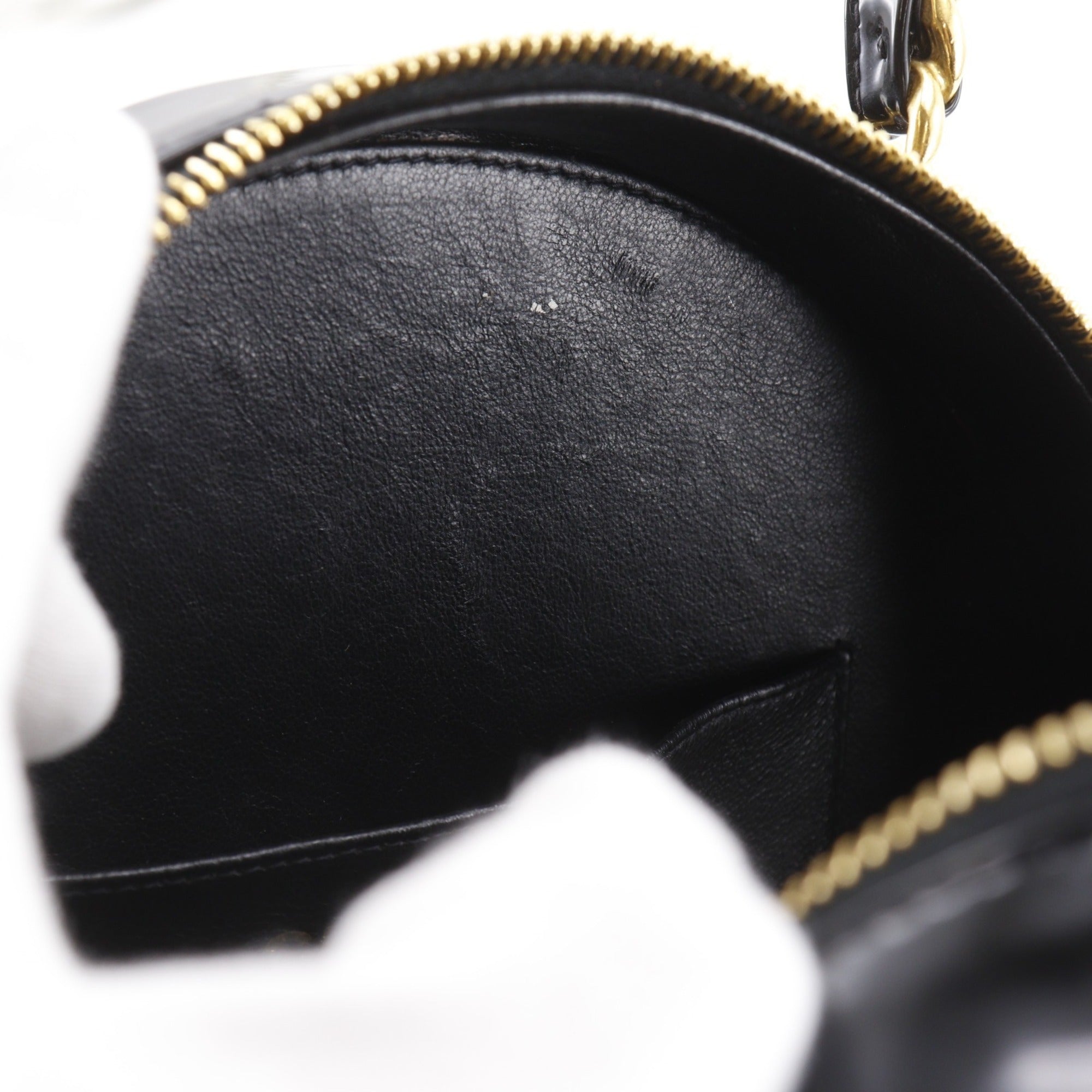 Chanel Black Patent Leather Handbag (Pre-Owned)