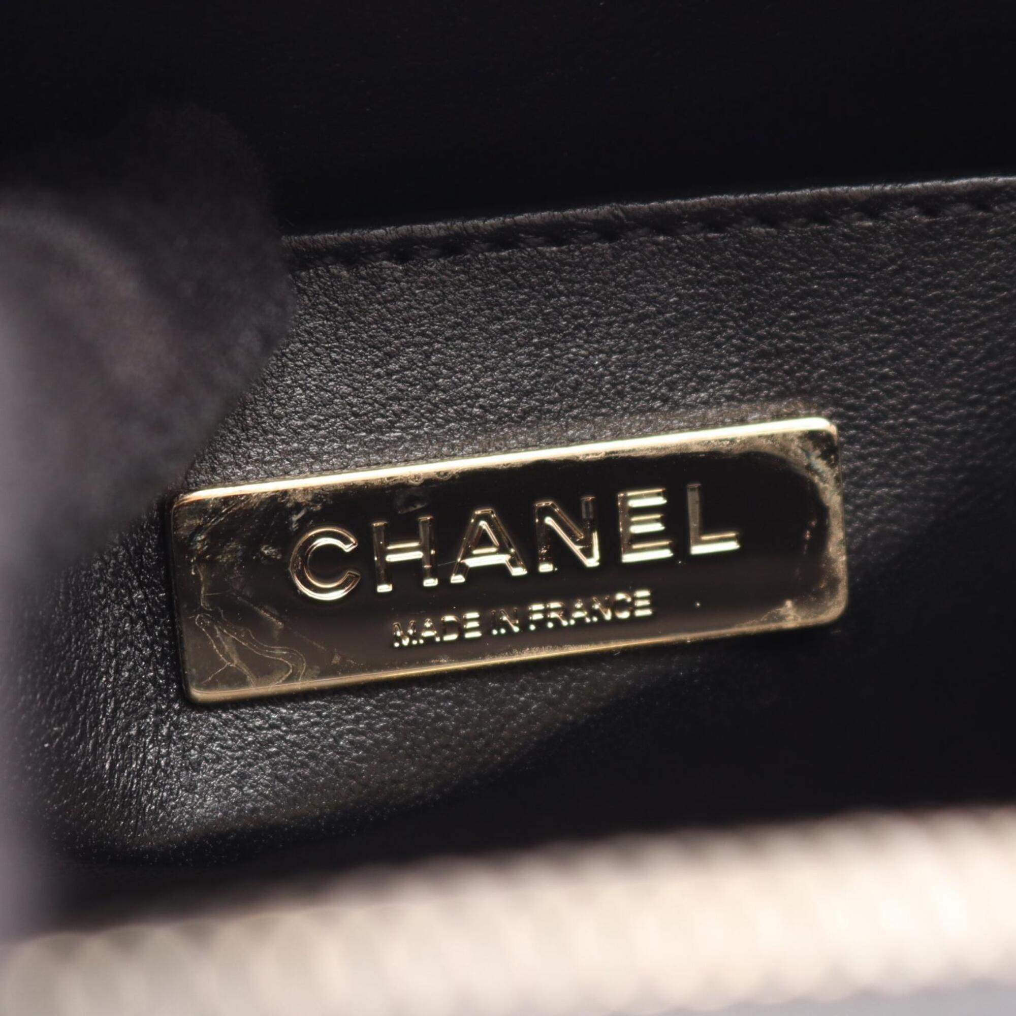 Chanel Black Leather Handbag Shoulder Bag (Pre-Owned)
