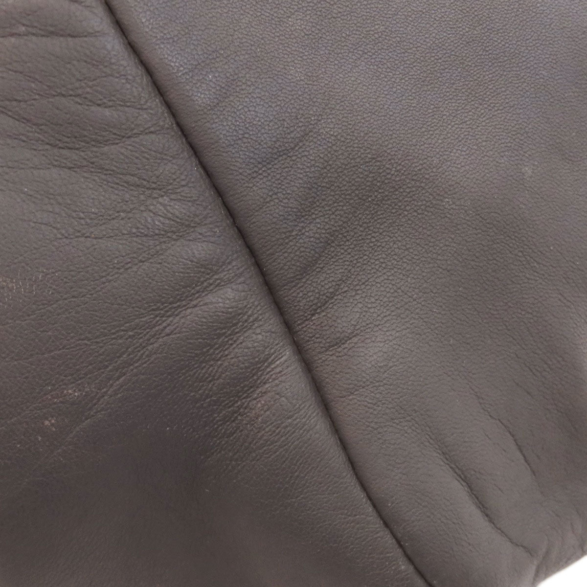 Chanel Dark Gray Leather Shoulder Bag (Pre-Owned)