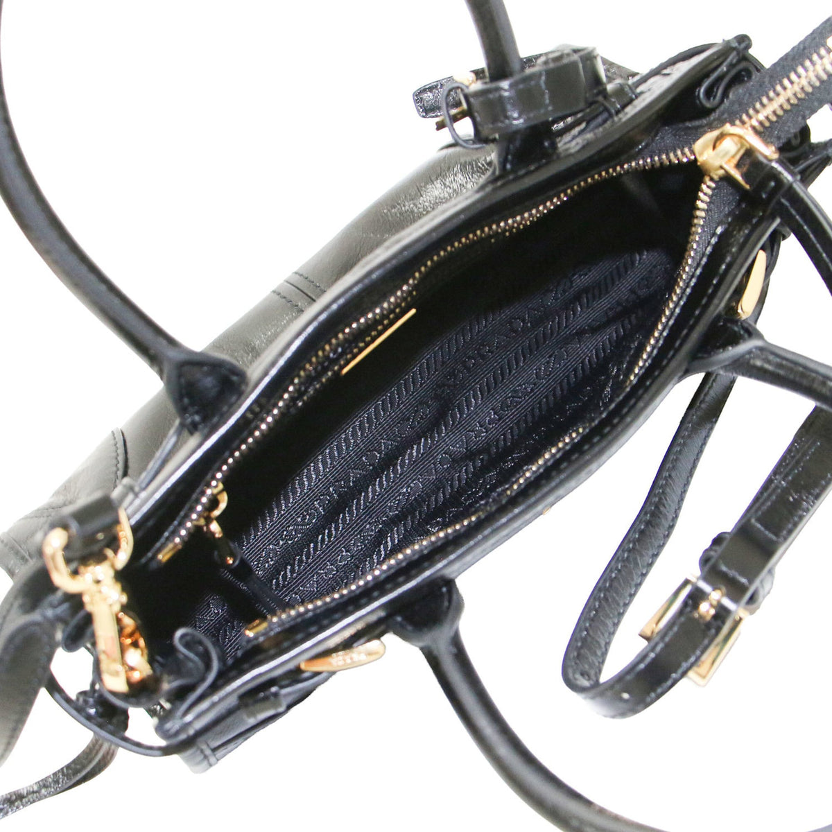 Prada Black Leather Handbag Shoulder Bag (Pre-Owned)