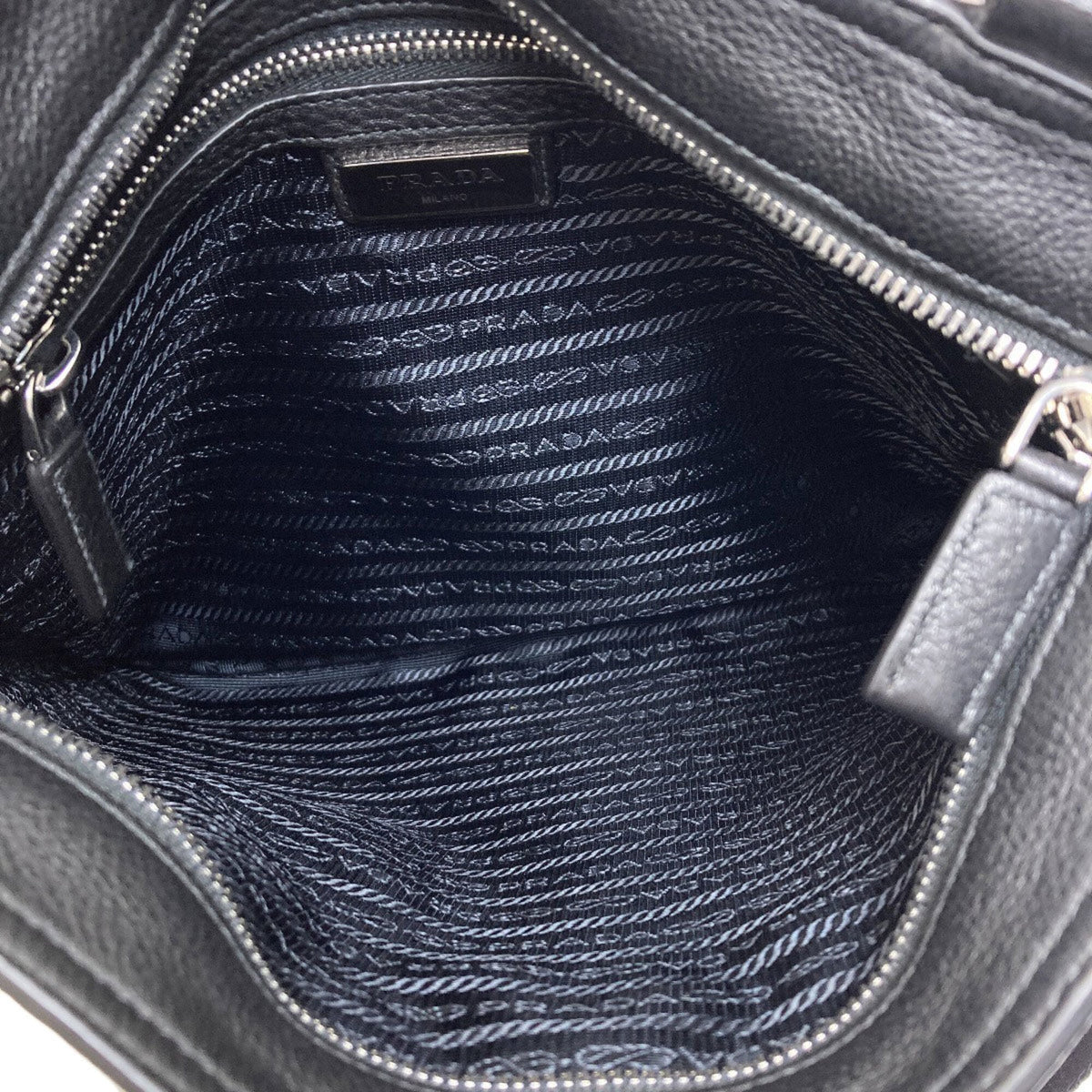 Prada Black Leather Shoulder Bag (Pre-Owned)