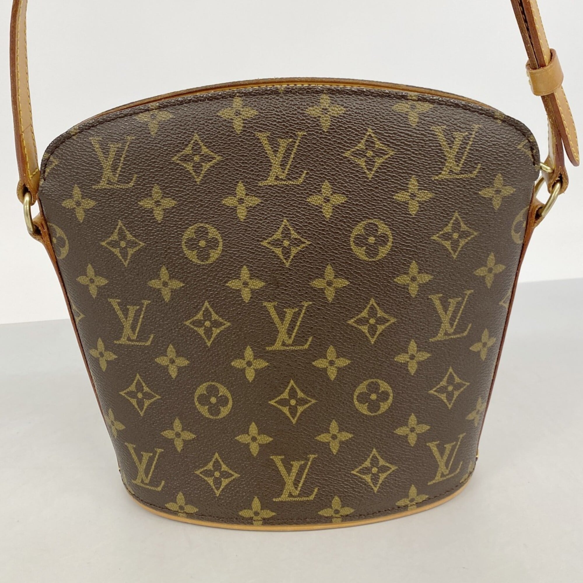 Louis Vuitton Brown Shoulder Bag (Pre-Owned)