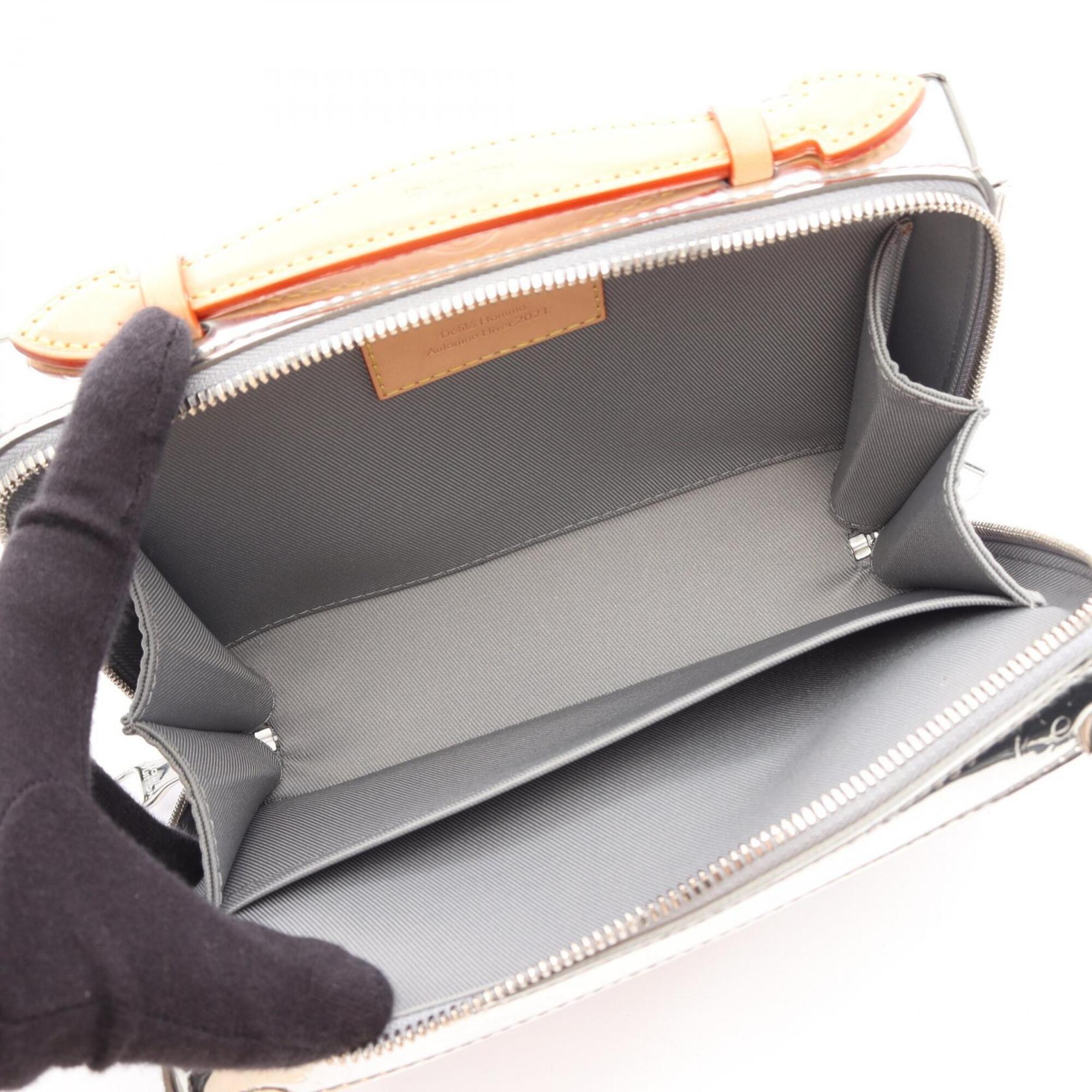 Louis Vuitton Silver Leather Handbag (Pre-Owned)